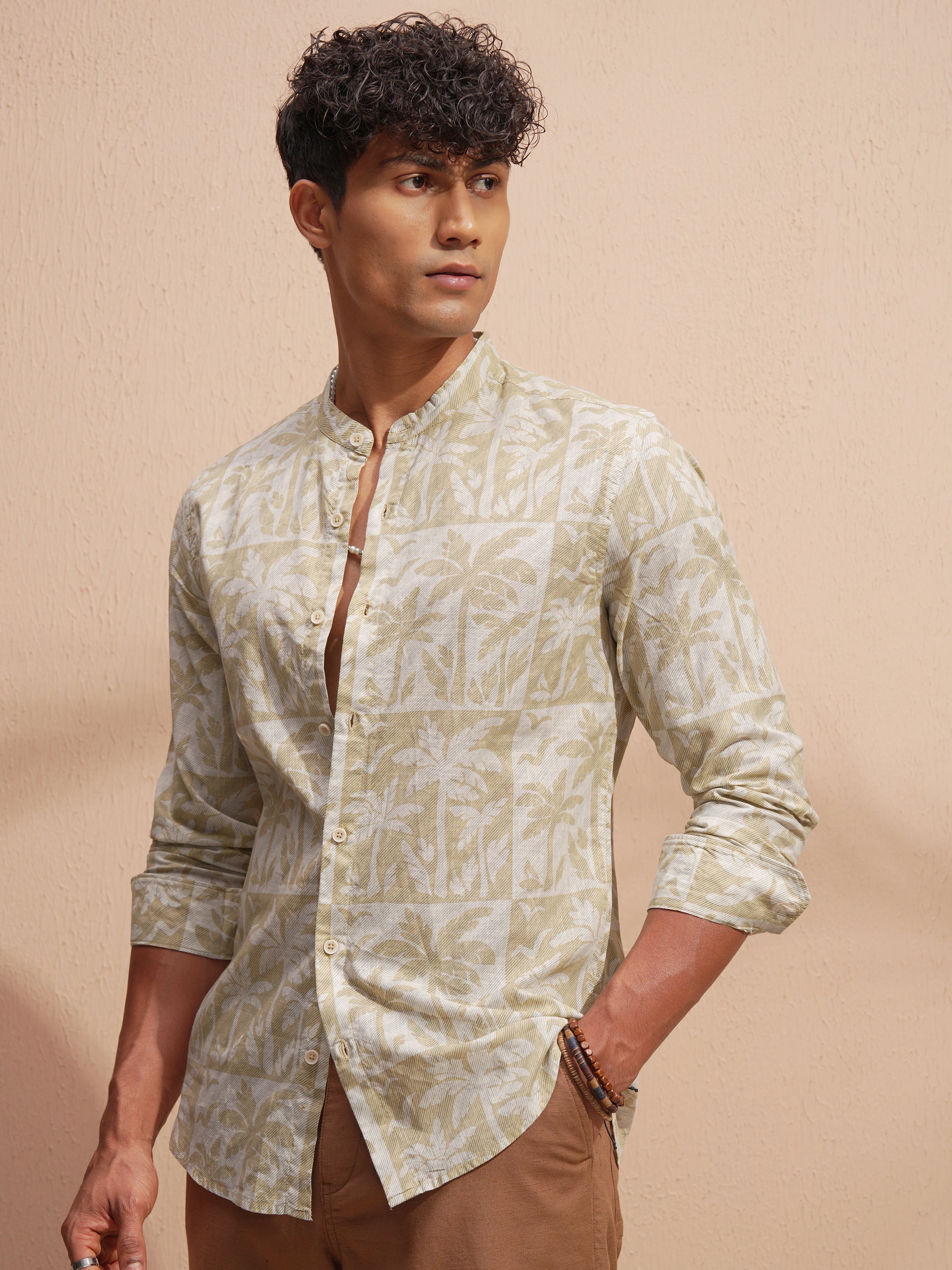 Highlander Men Off White Printed Slim Fit Casual Shirt - Off White - Image 4