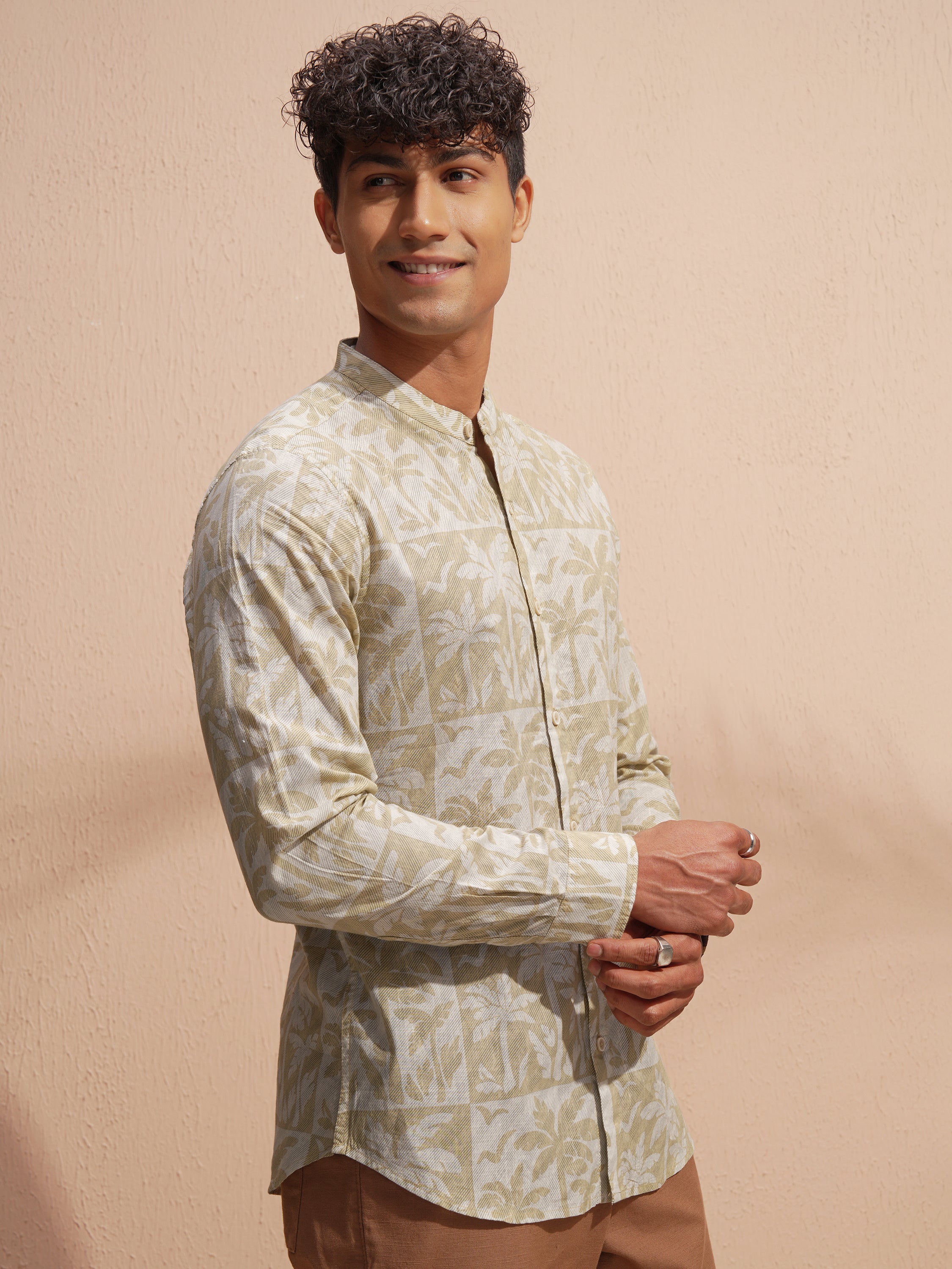 Highlander Men Off White Printed Slim Fit Casual Shirt - Off White - Image 6