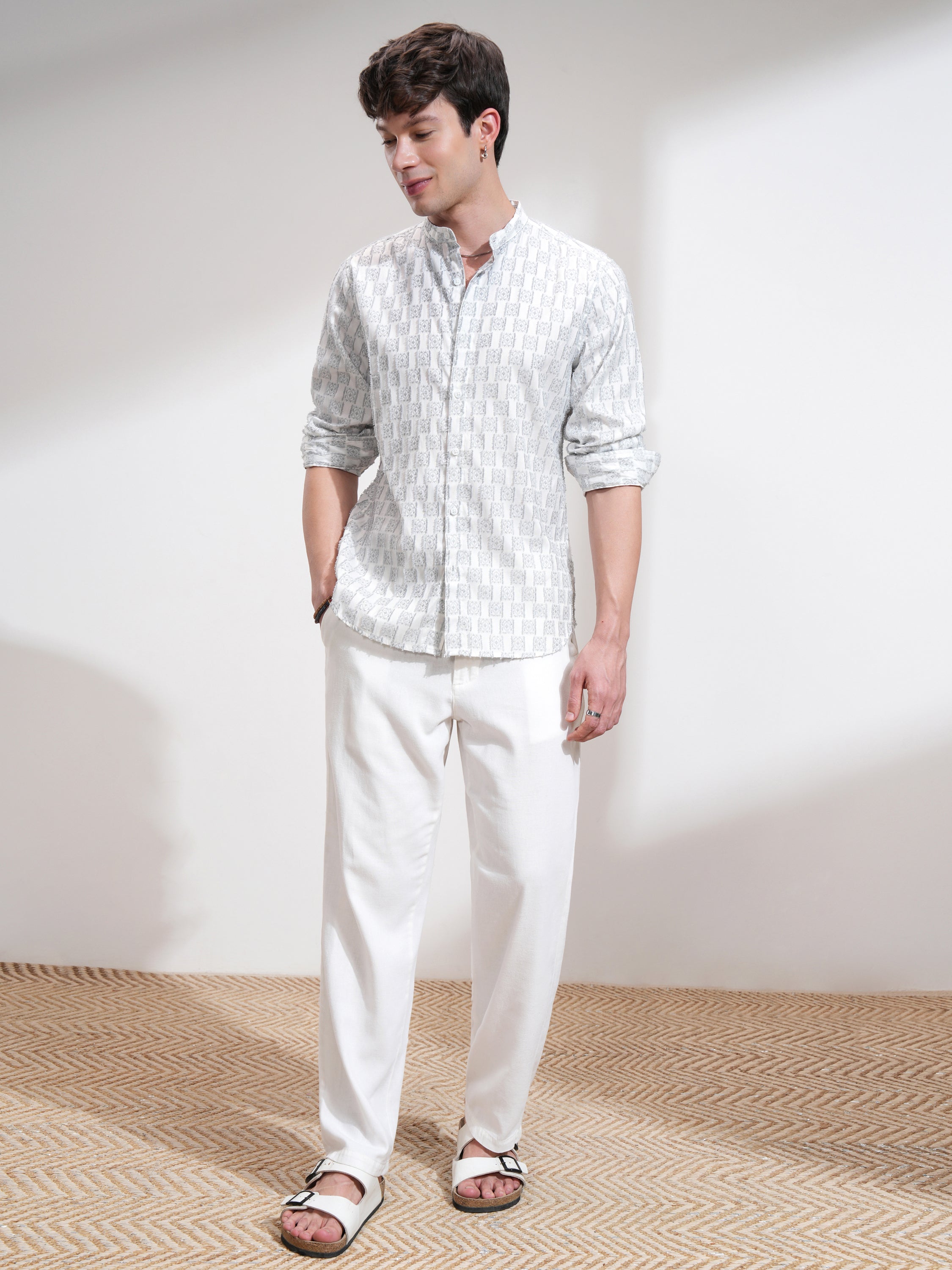 Highlander Men White Printed Slim Fit Casual Shirt - White - Image 2