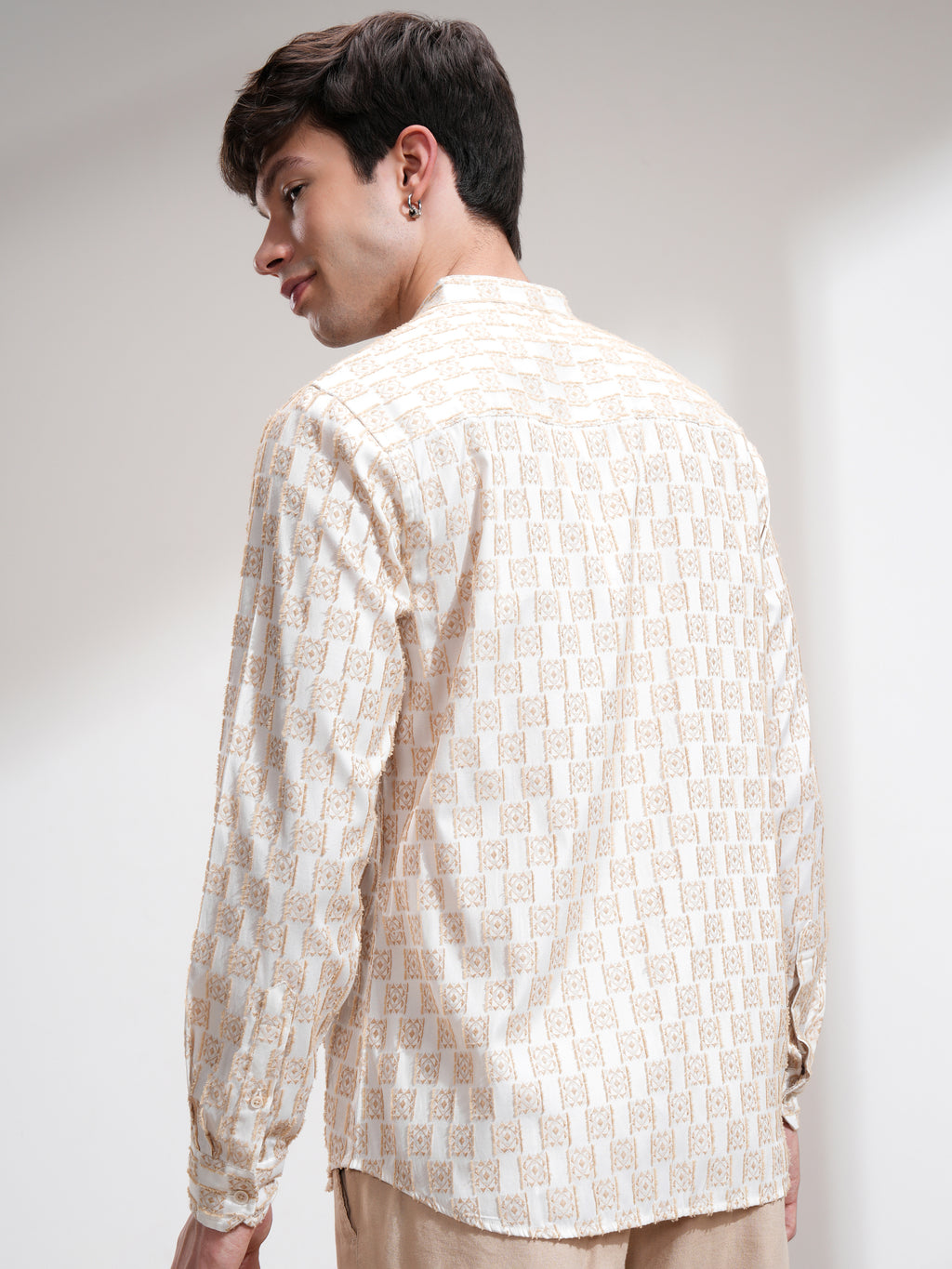 Highlander Men Cream Printed Slim Fit Casual Shirt - Cream - Image 3