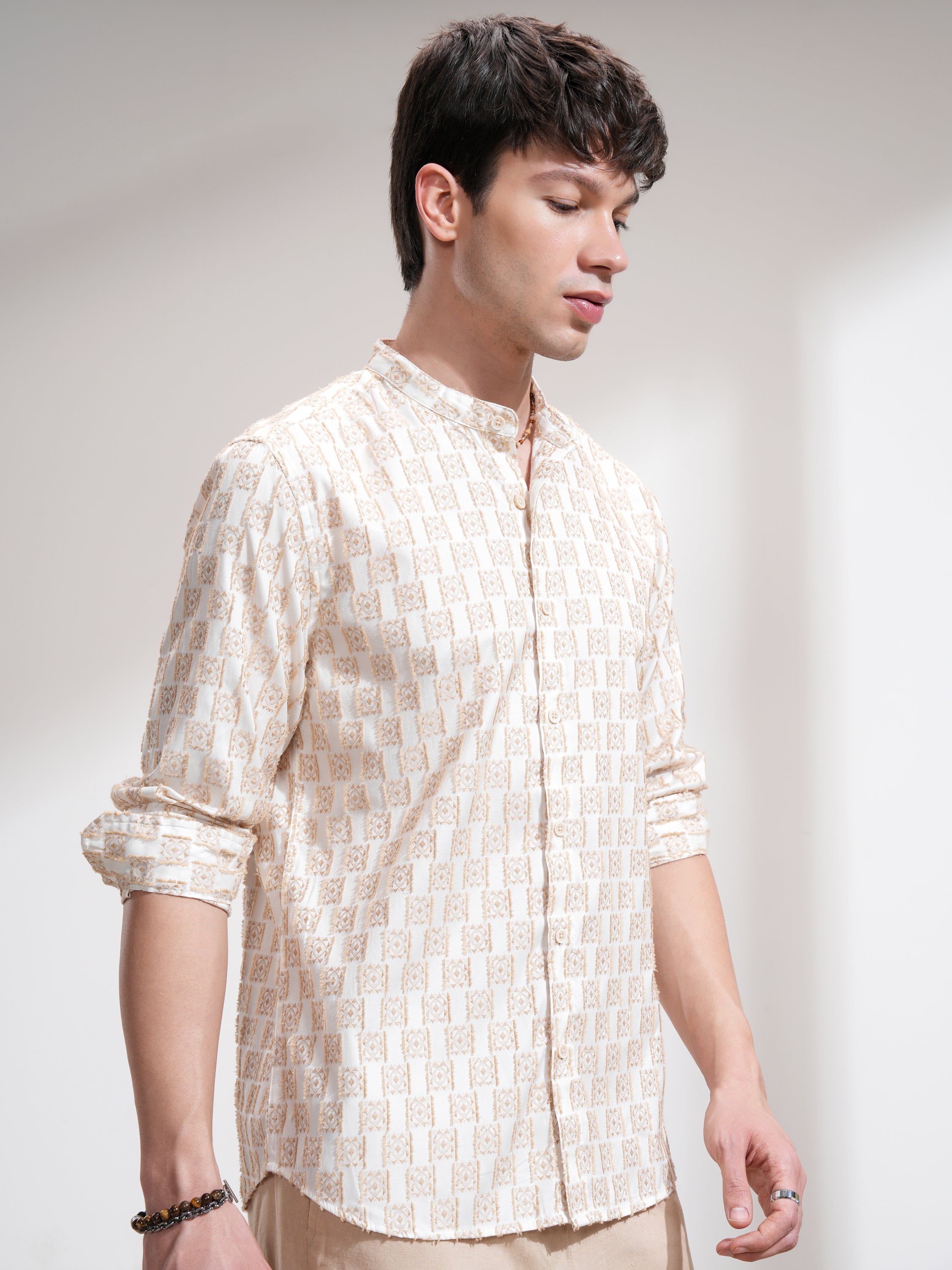 Highlander Men Cream Printed Slim Fit Casual Shirt - Cream - Image 6