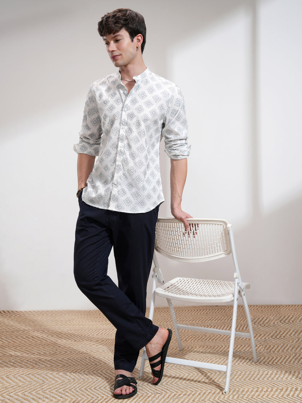 Highlander Men White Printed Slim Fit Casual Shirt - White - Image 2