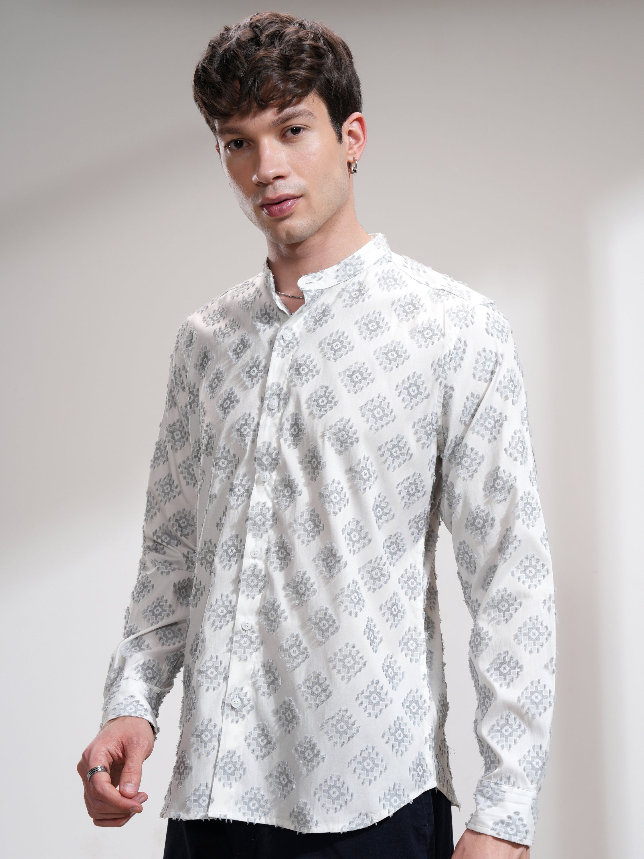 Highlander Men White Printed Slim Fit Casual Shirt - White - Image 4