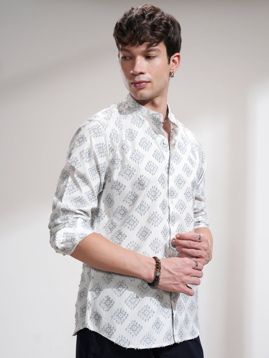 Highlander Men White Printed Slim Fit Casual Shirt - White - Image 6