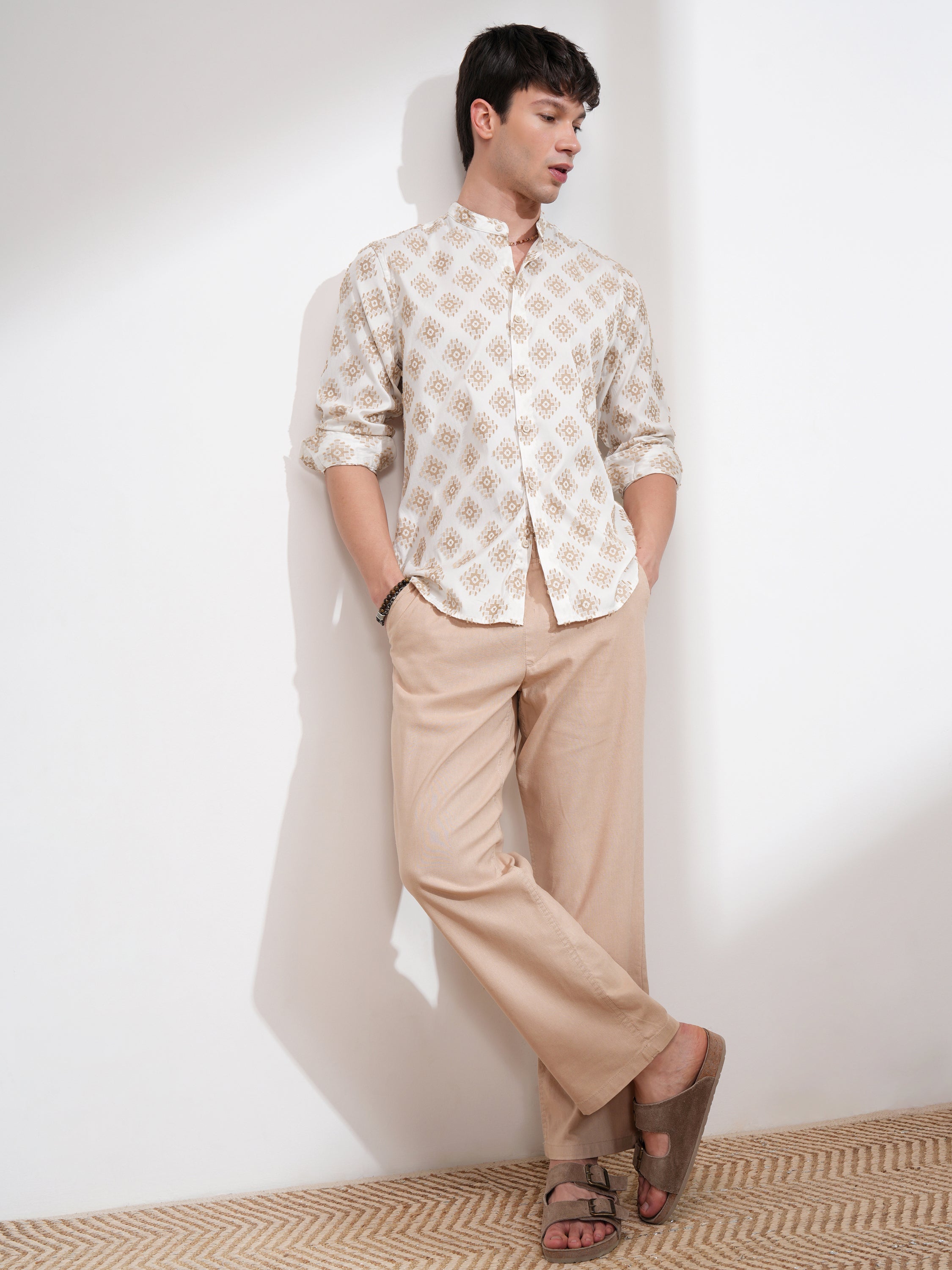Highlander Men White Printed Slim Fit Casual Shirt - White - Image 2