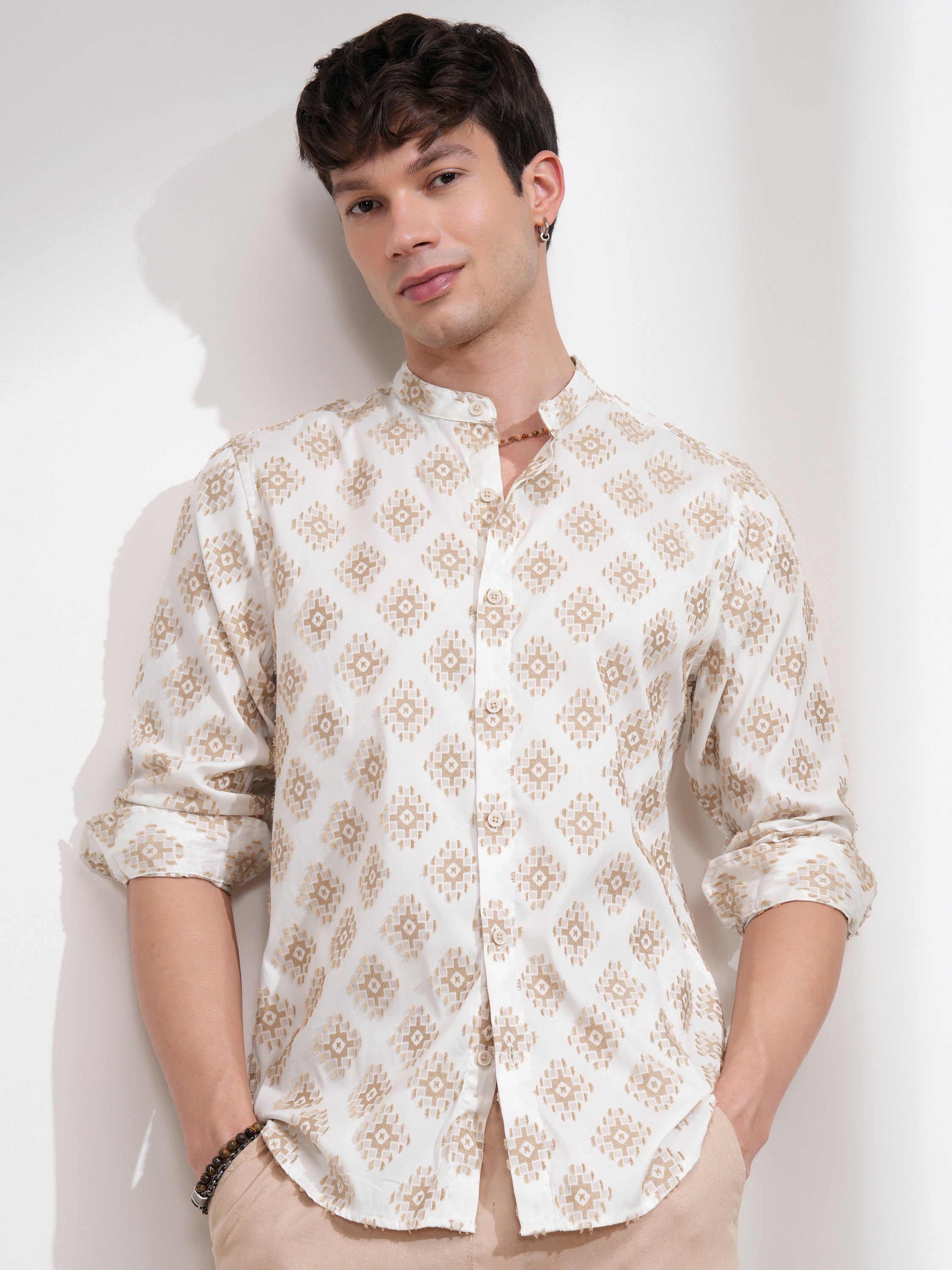 Highlander Men White Printed Slim Fit Casual Shirt - White - Image 6