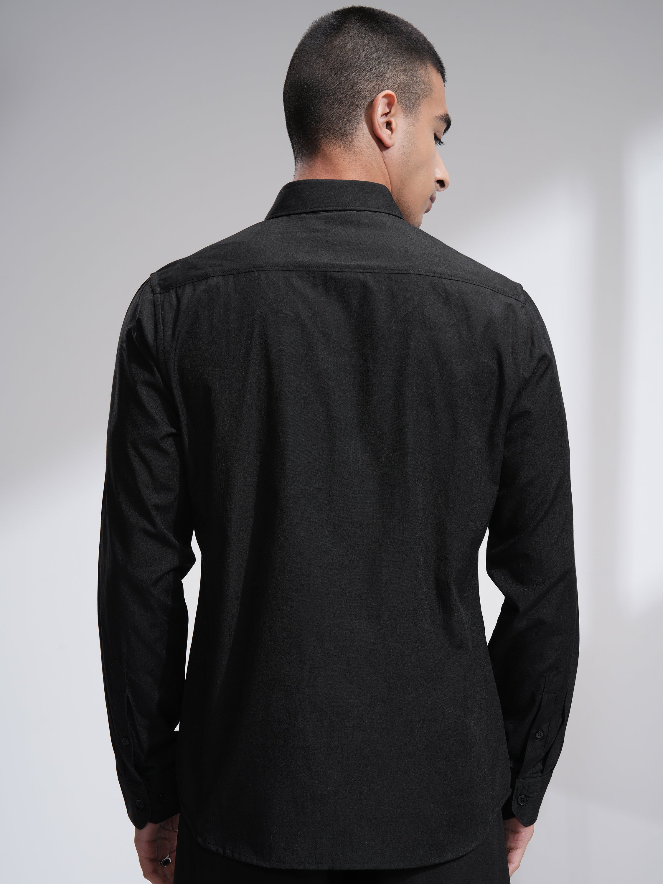 Highlander Men Black Textured Slim Fit Casual Shirt - Black - Image 3