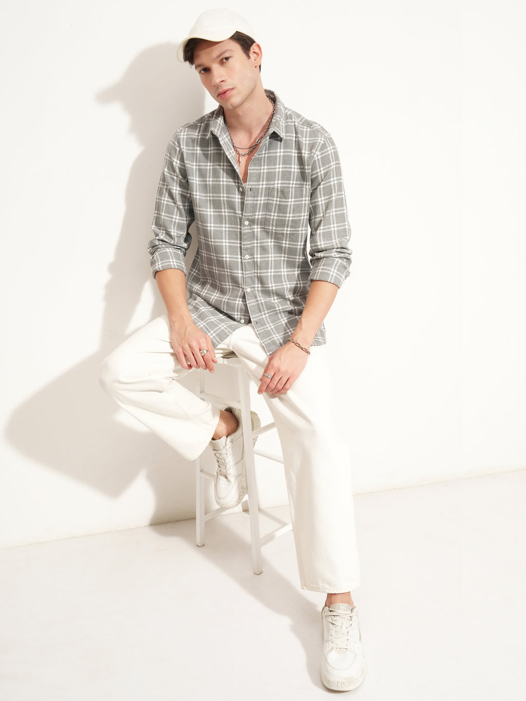 Highlander Men Grey Checked Slim Fit Casual Shirt - Grey - Image 2