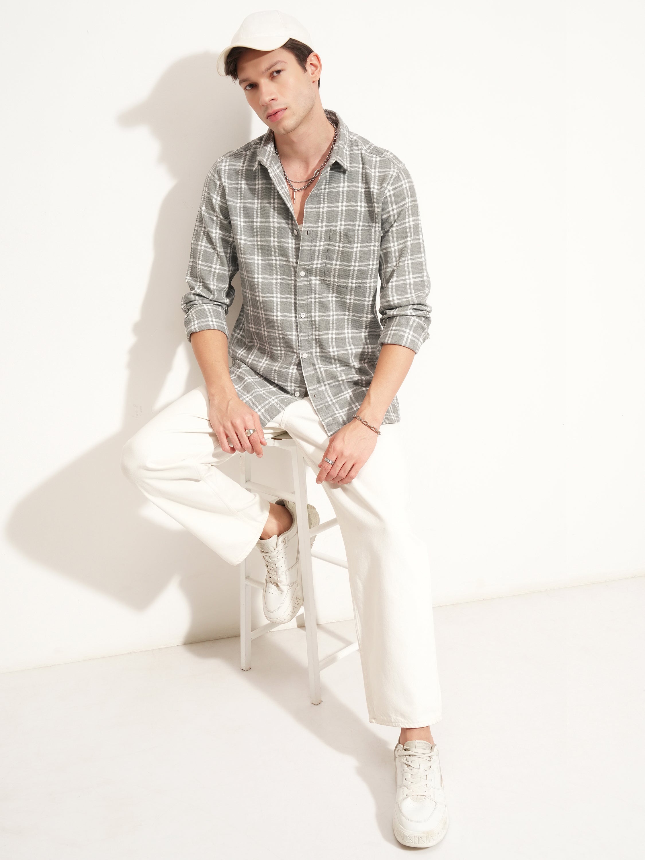 Highlander Men Grey Checked Slim Fit Casual Shirt - Grey - Image 2