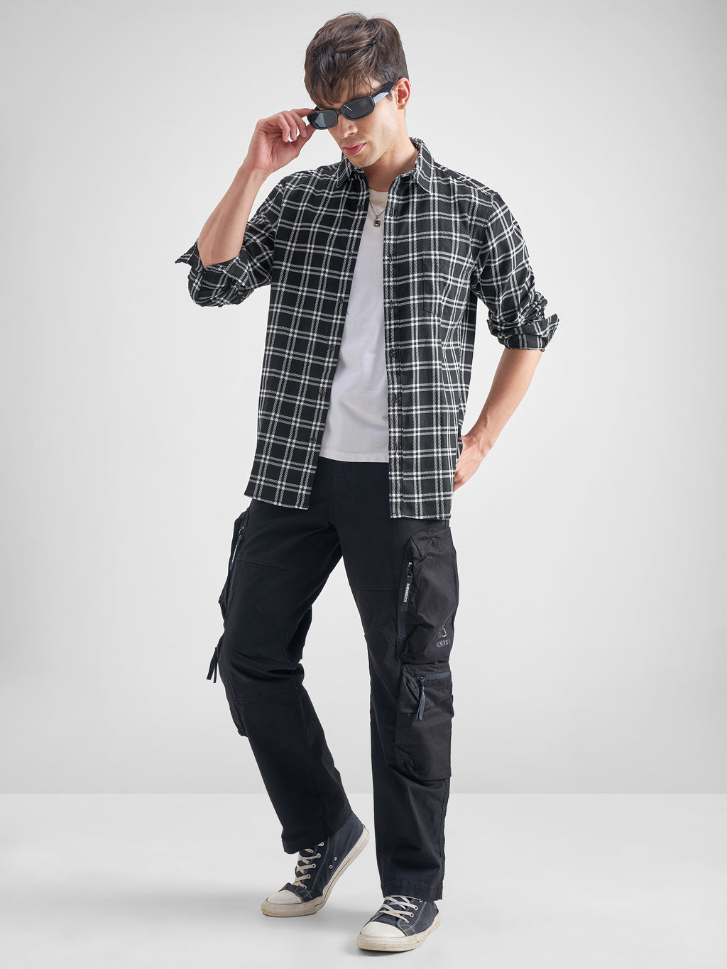 Highlander Men Black Checked Slim Fit Casual Shirt - Black - Image 2