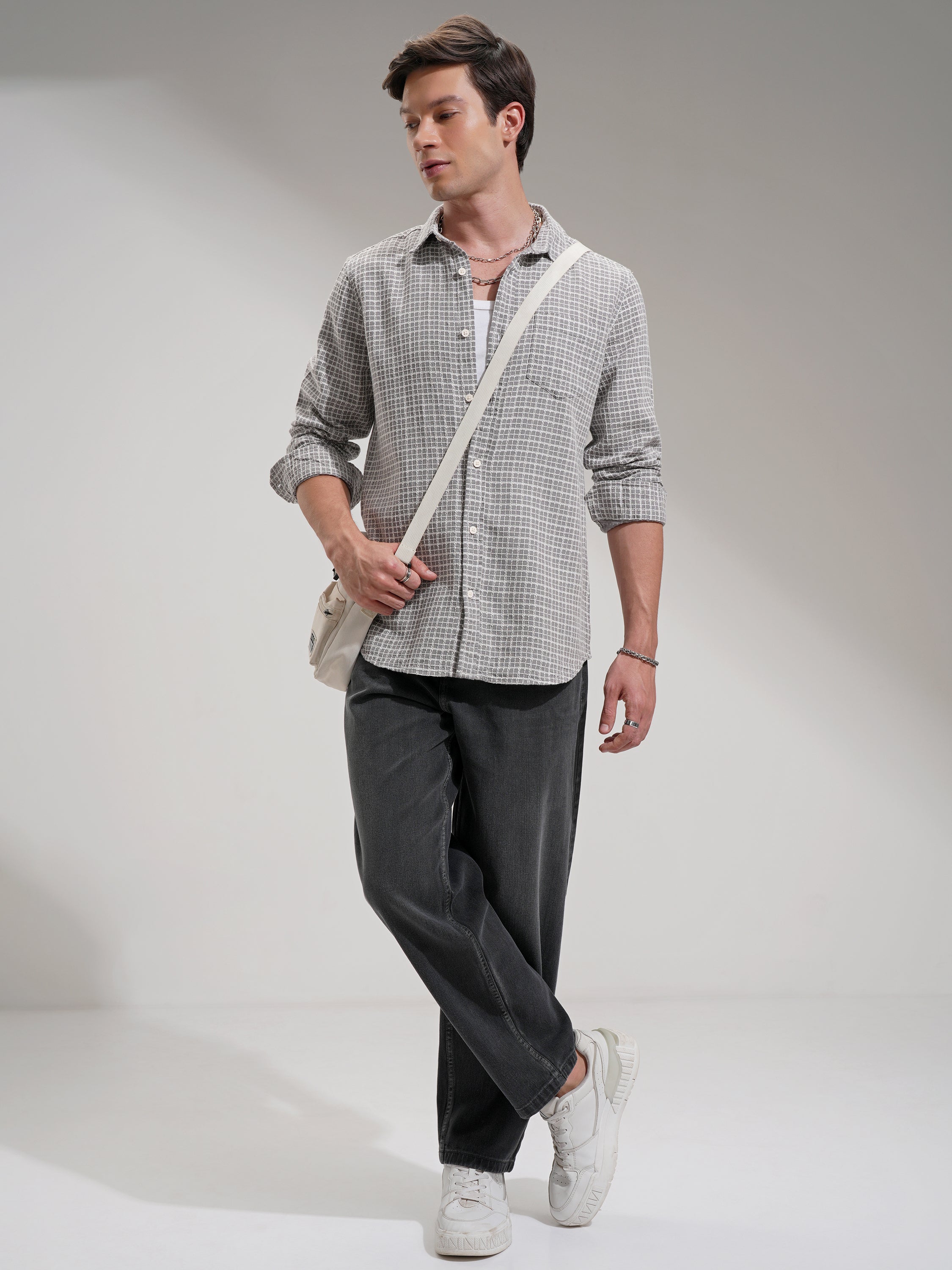 Highlander Men Grey Checked Slim Fit Casual Shirt - Grey - Image 2