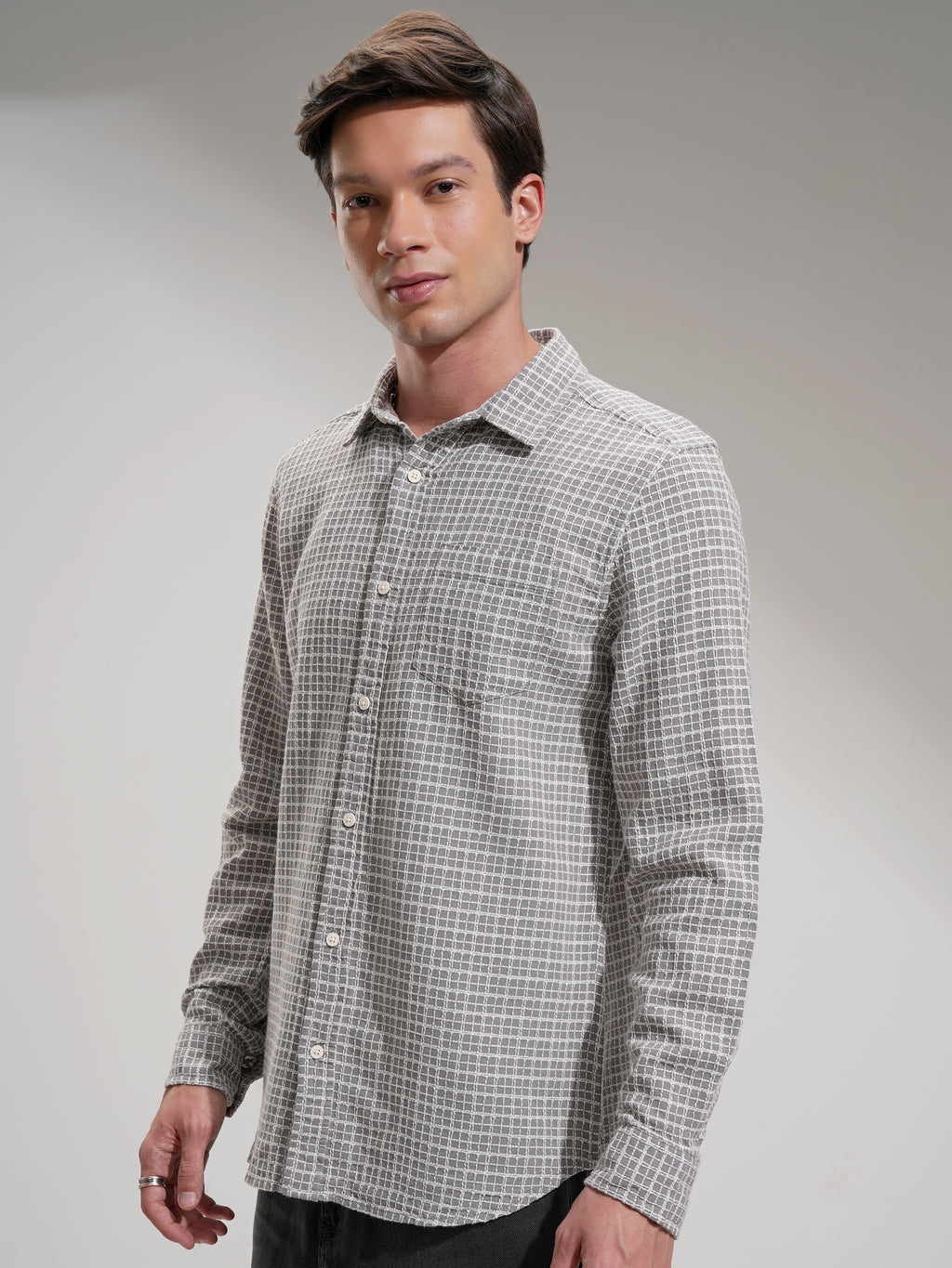 Highlander Men Grey Checked Slim Fit Casual Shirt - Grey - Image 4