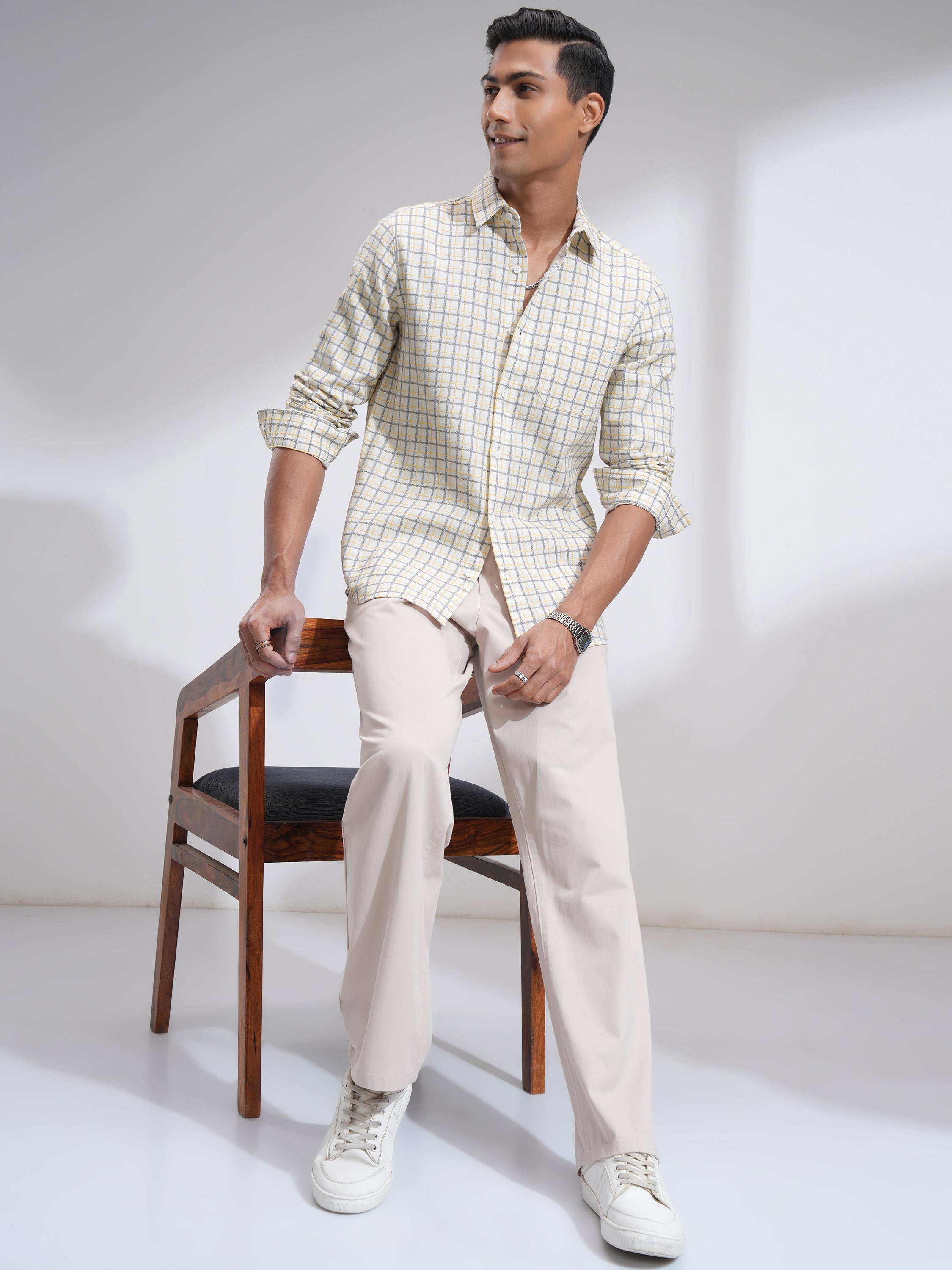 Highlander Men Off White Checked Slim Fit Casual Shirt - Off White - Image 2