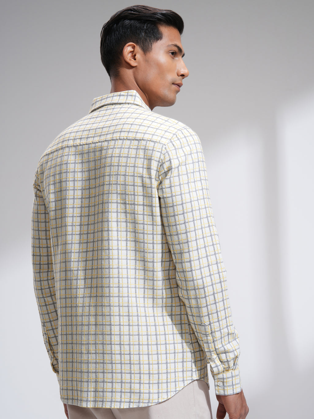 Highlander Men Off White Checked Slim Fit Casual Shirt - Off White - Image 3