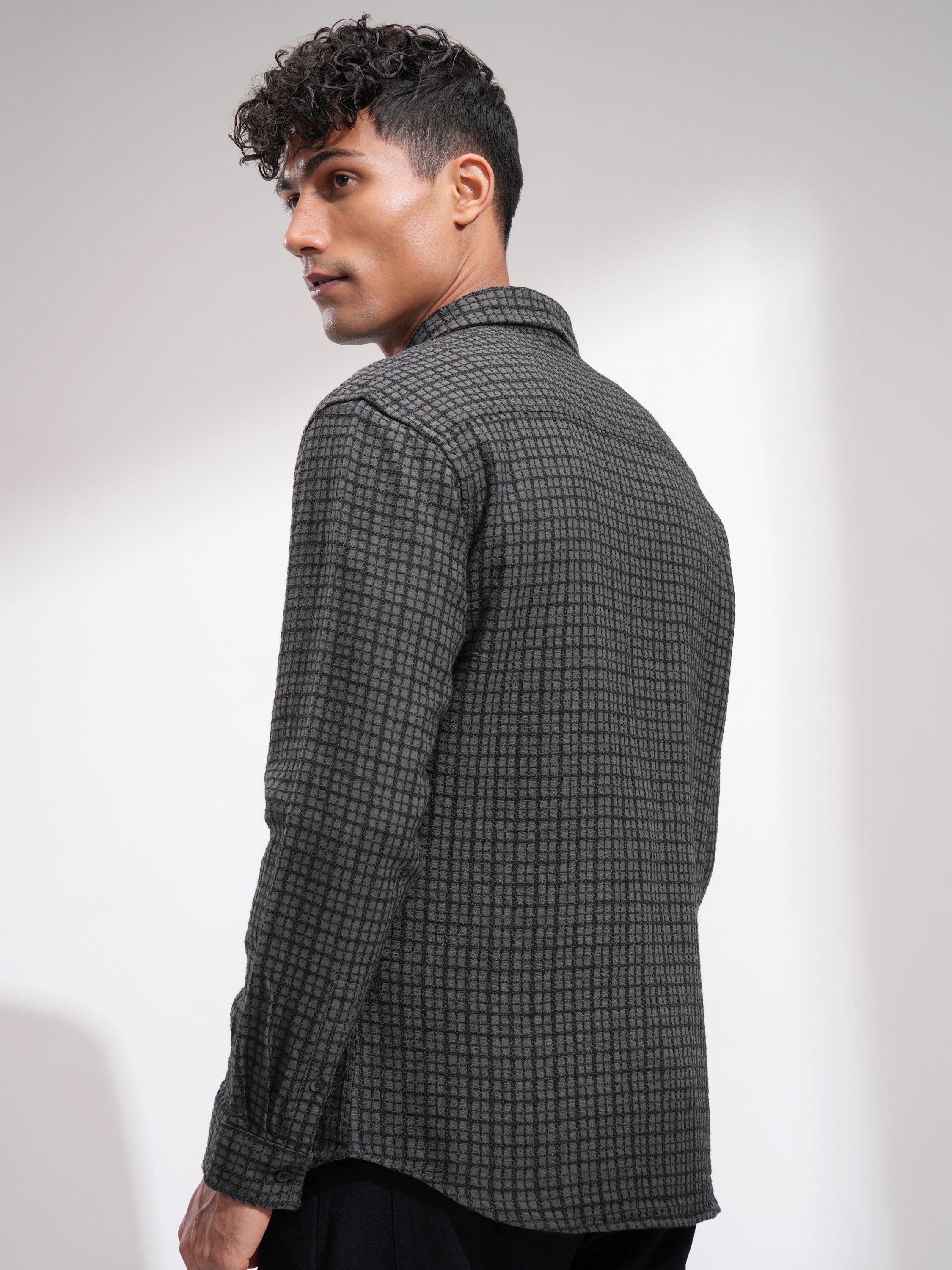 Highlander Men Grey Checked Relaxed Fit Casual Shirt - Grey - Image 3