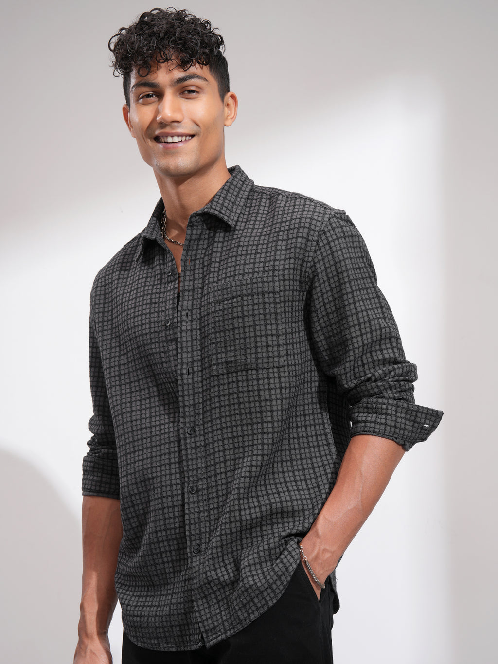 Highlander Men Grey Checked Relaxed Fit Casual Shirt - Grey - Image 4