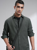 Highlander Men Green Checked Relaxed Fit Casual Shirt - Green - Image 1