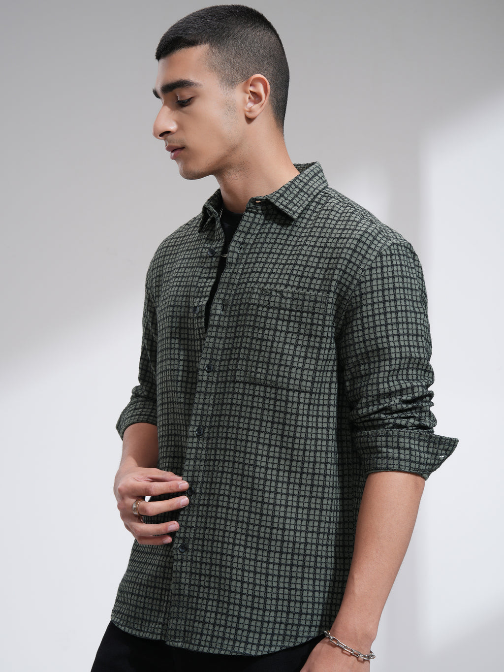 Highlander Men Green Checked Relaxed Fit Casual Shirt - Green - Image 4