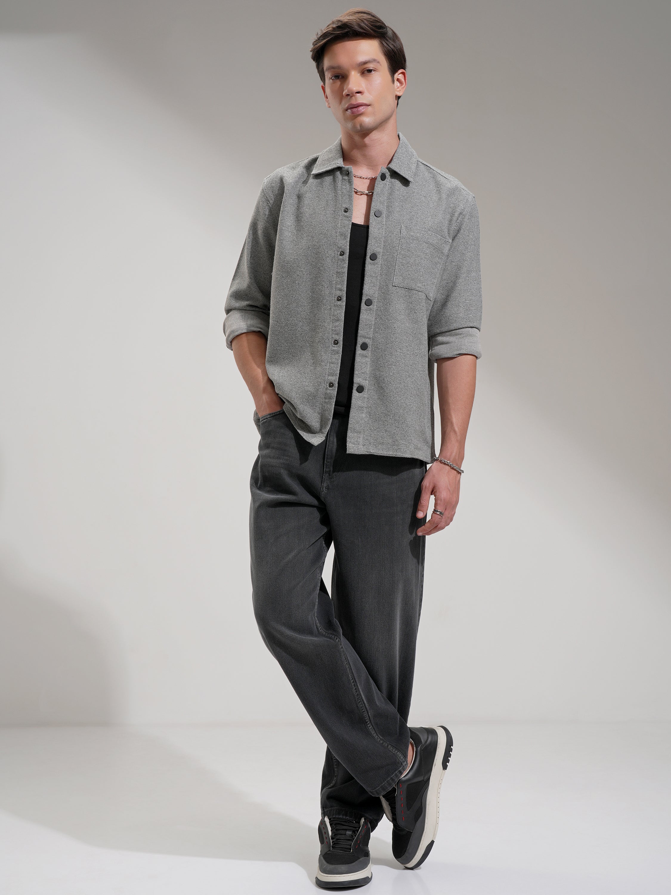 Highlander Men Grey Solid Relaxed Fit Casual Shirt - Grey - Image 2