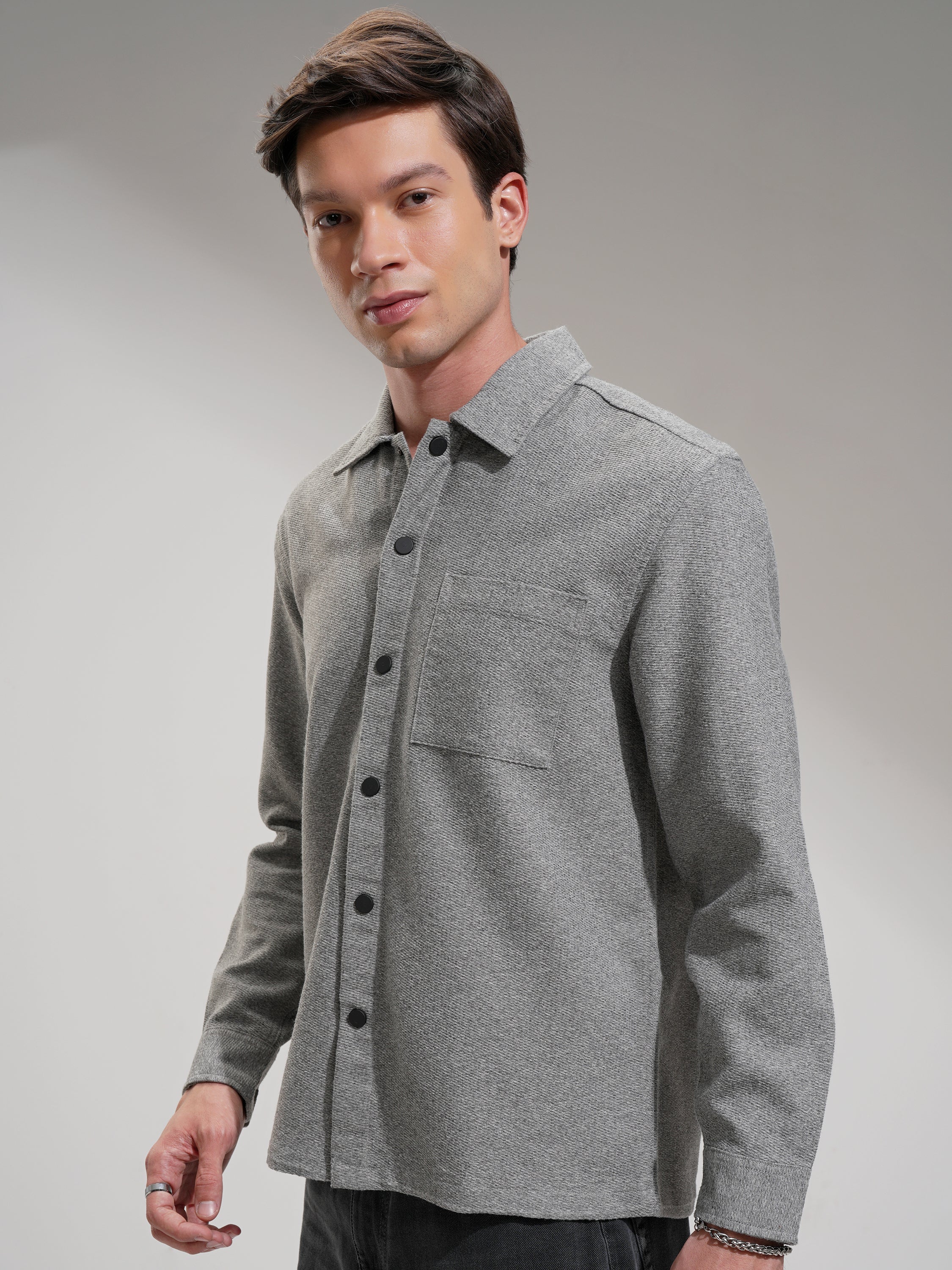 Highlander Men Grey Solid Relaxed Fit Casual Shirt - Grey - Image 4