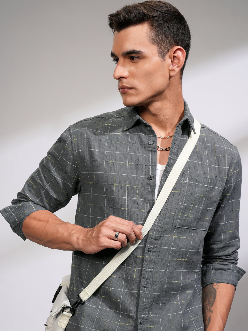 Highlander Men Grey Checked Relaxed Fit Casual Shirt - Grey - Image 1