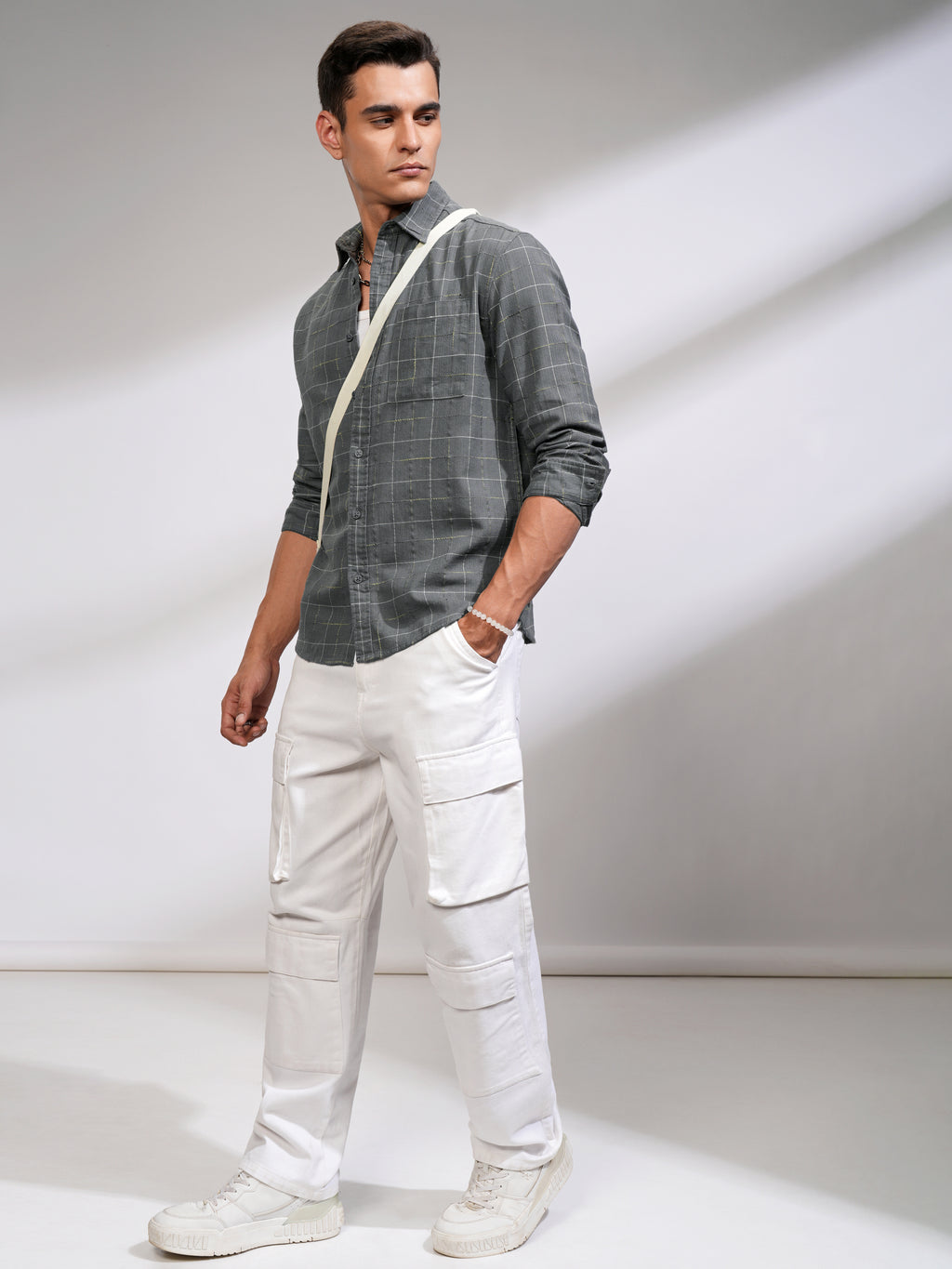 Highlander Men Grey Checked Relaxed Fit Casual Shirt - Grey - Image 2