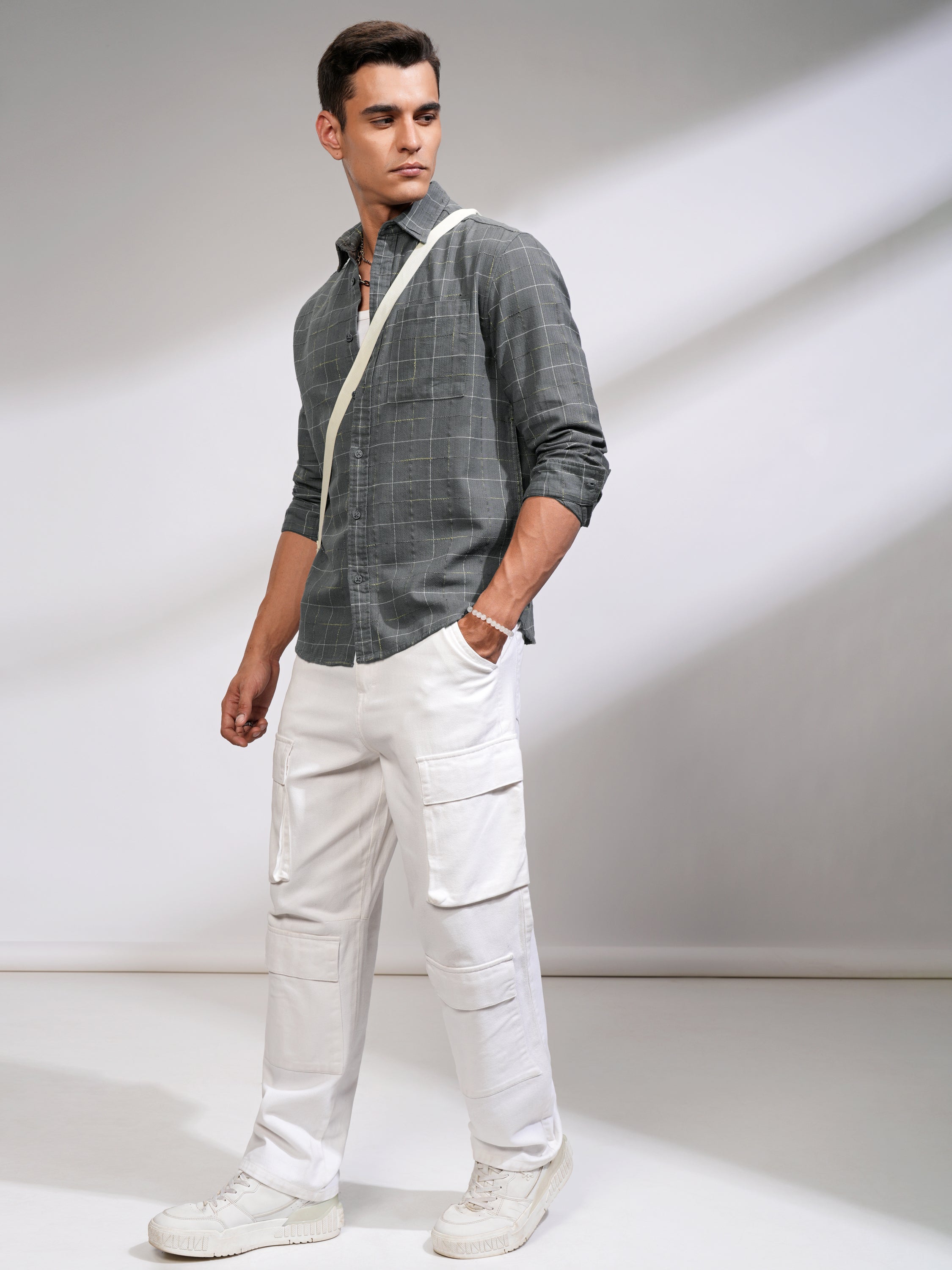 Highlander Men Grey Checked Relaxed Fit Casual Shirt - Grey - Image 2
