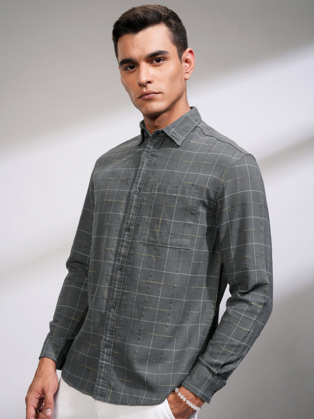 Highlander Men Grey Checked Relaxed Fit Casual Shirt - Grey - Image 4