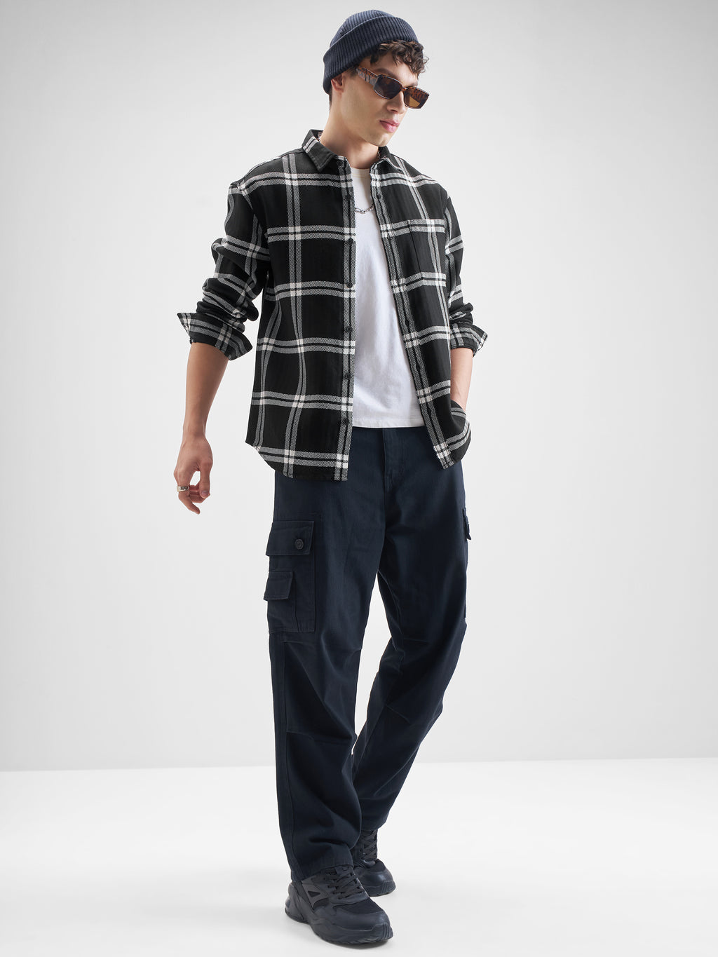 Highlander Men Black Checked Relaxed Fit Casual Shirt - Black - Image 2