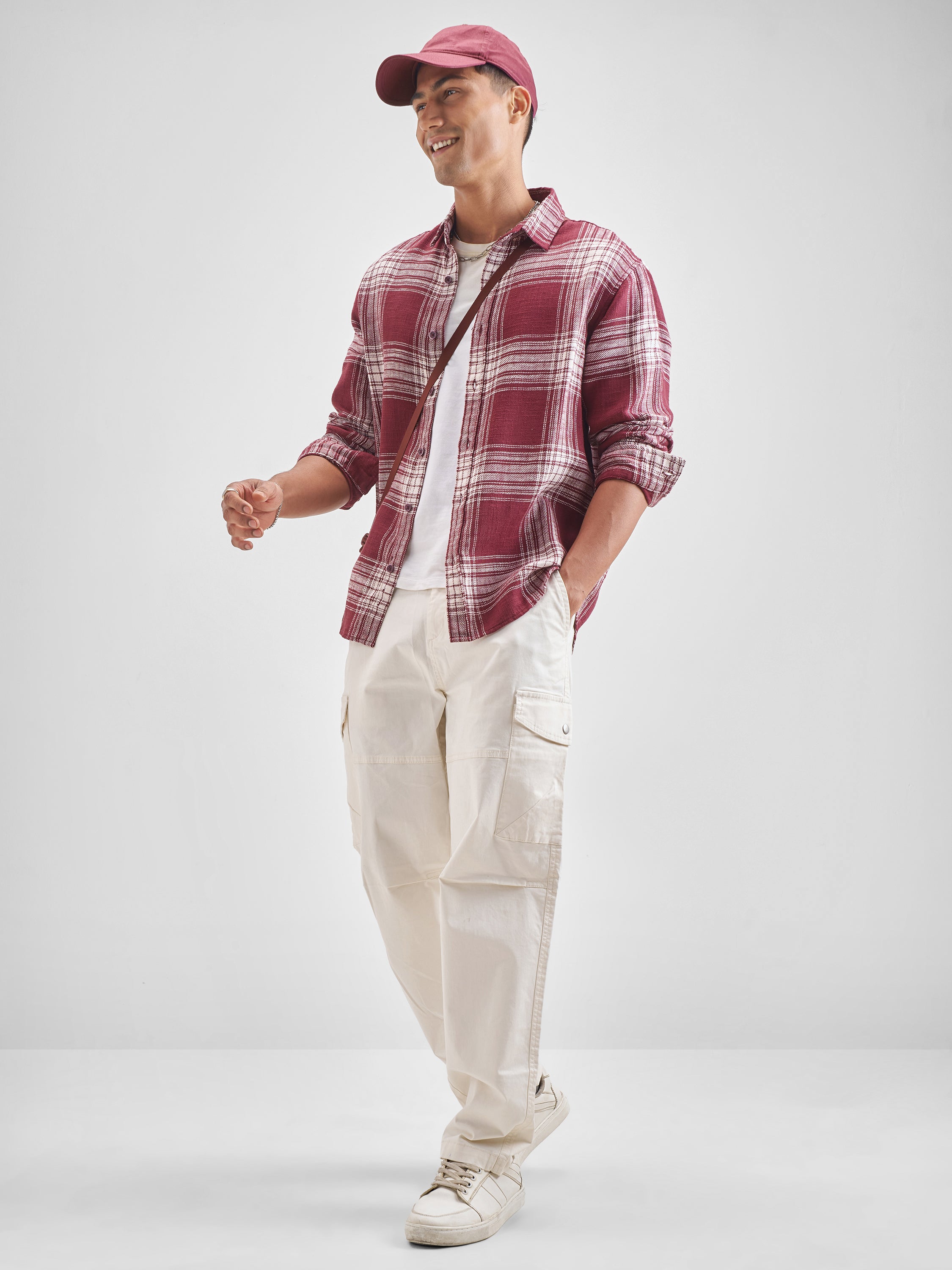 Highlander Men Red Checked Relaxed Fit Casual Shirt - Red - Image 2