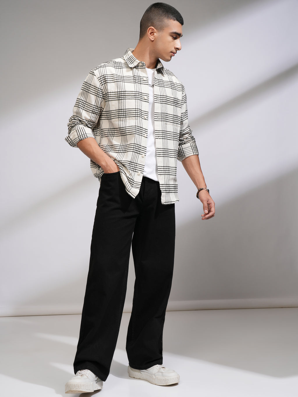 Highlander Men Off White Checked Relaxed Fit Casual Shirt - Off White - Image 2