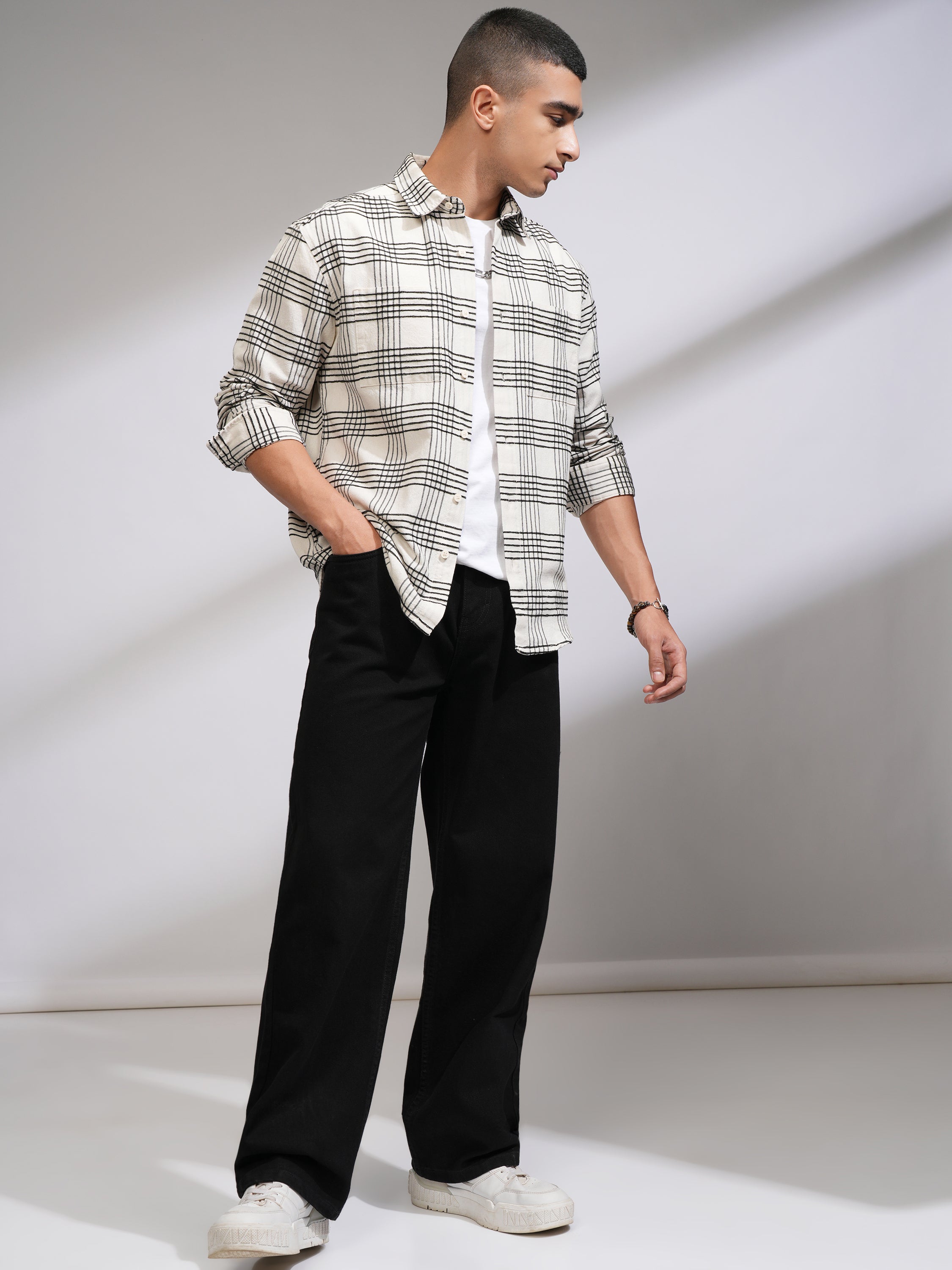 Highlander Men Off White Checked Relaxed Fit Casual Shirt - Off White - Image 2
