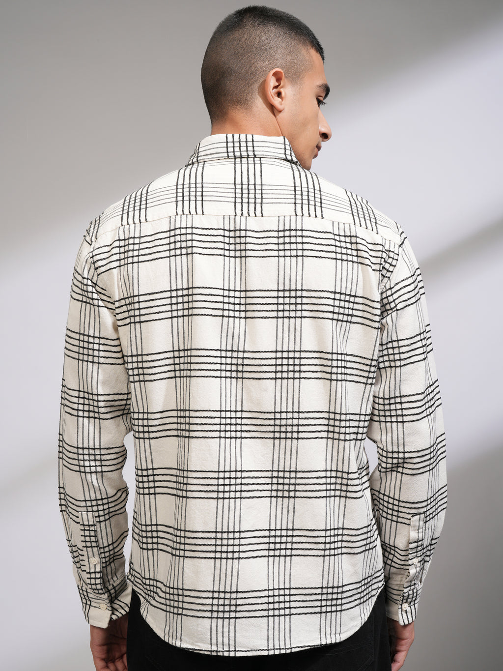 Highlander Men Off White Checked Relaxed Fit Casual Shirt - Off White - Image 3