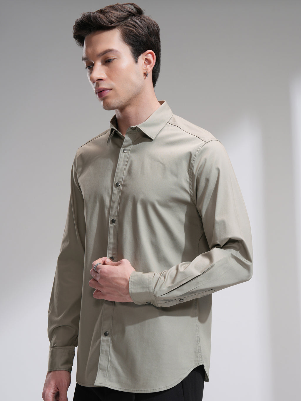 Highlander Men Tan Solid Slim Fit Casual Shirt - Tan - Image 4