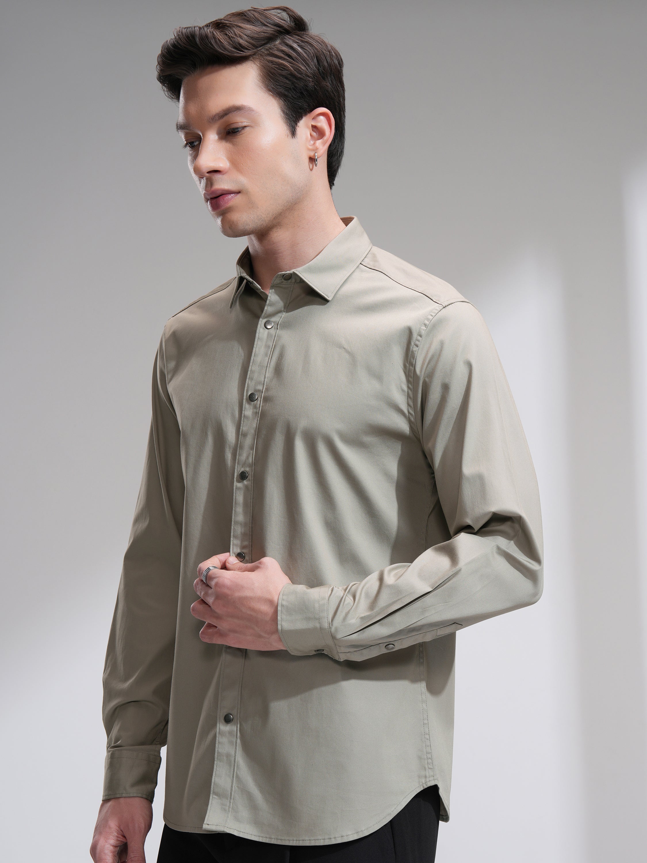 Highlander Men Tan Solid Slim Fit Casual Shirt - Tan - Image 4