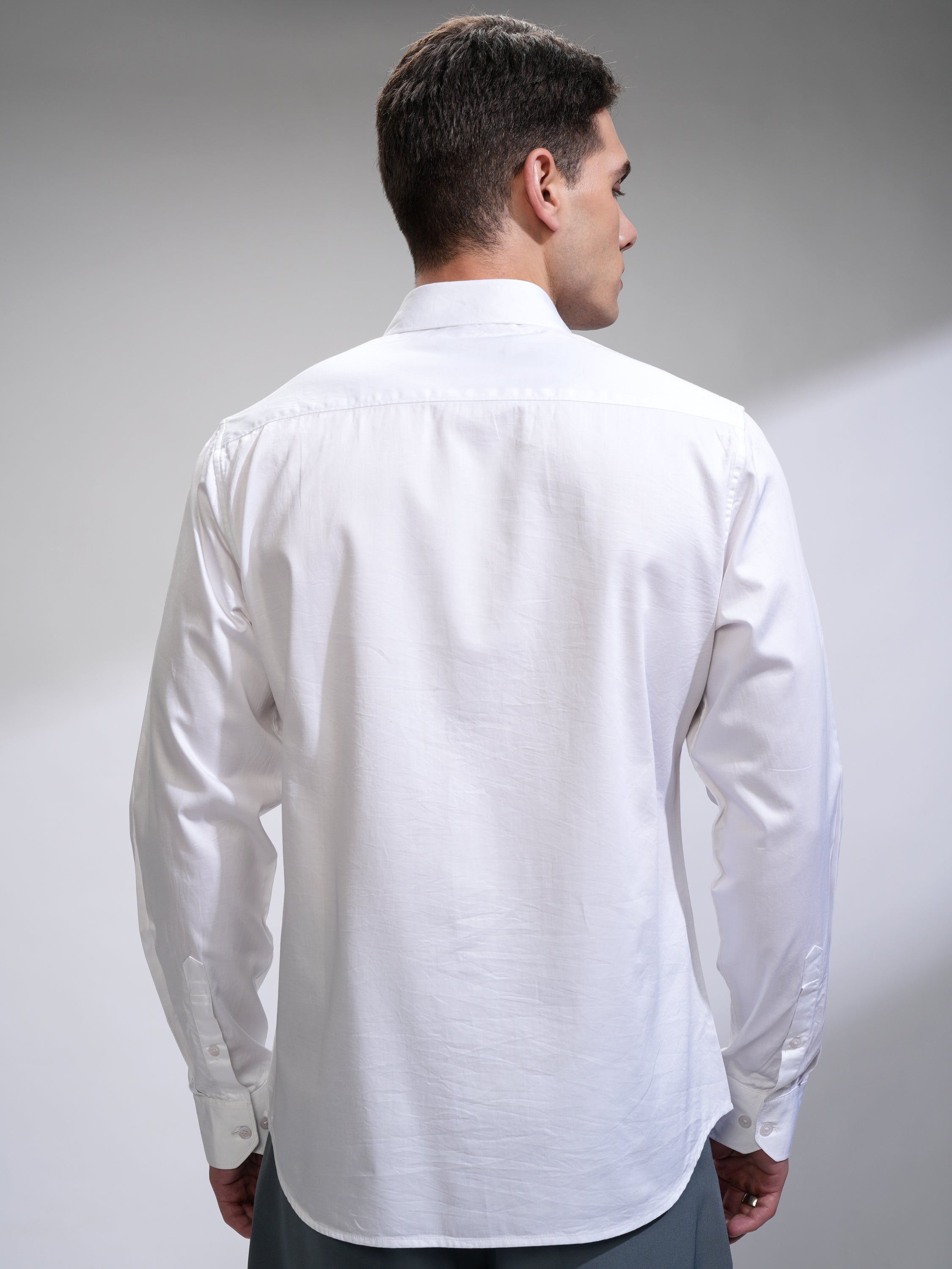 Highlander Men White Solid Slim Fit Casual Shirt - White - Image 3