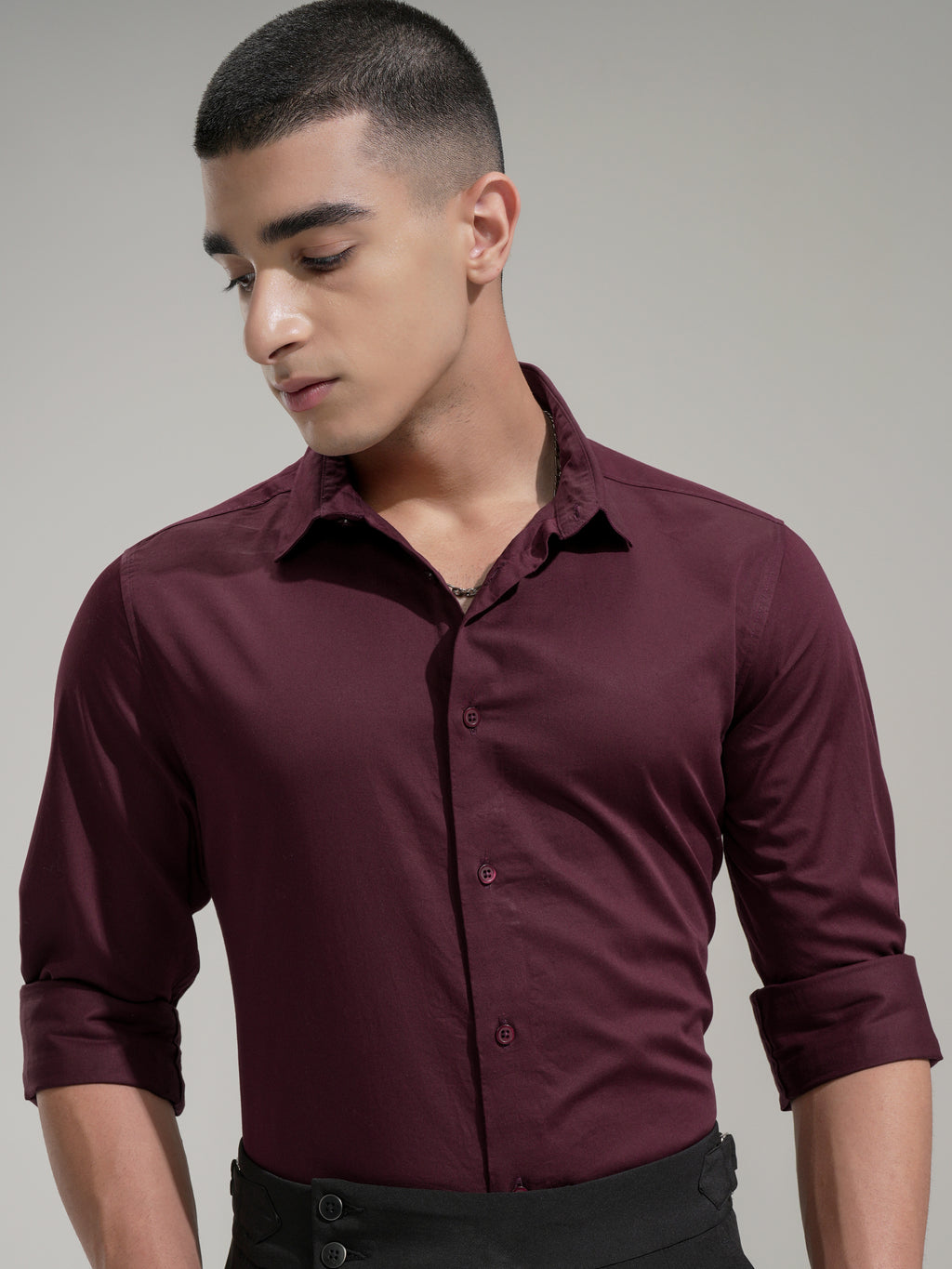 Highlander Men Maroon Solid Slim Fit Casual Shirt - Maroon - Image 1