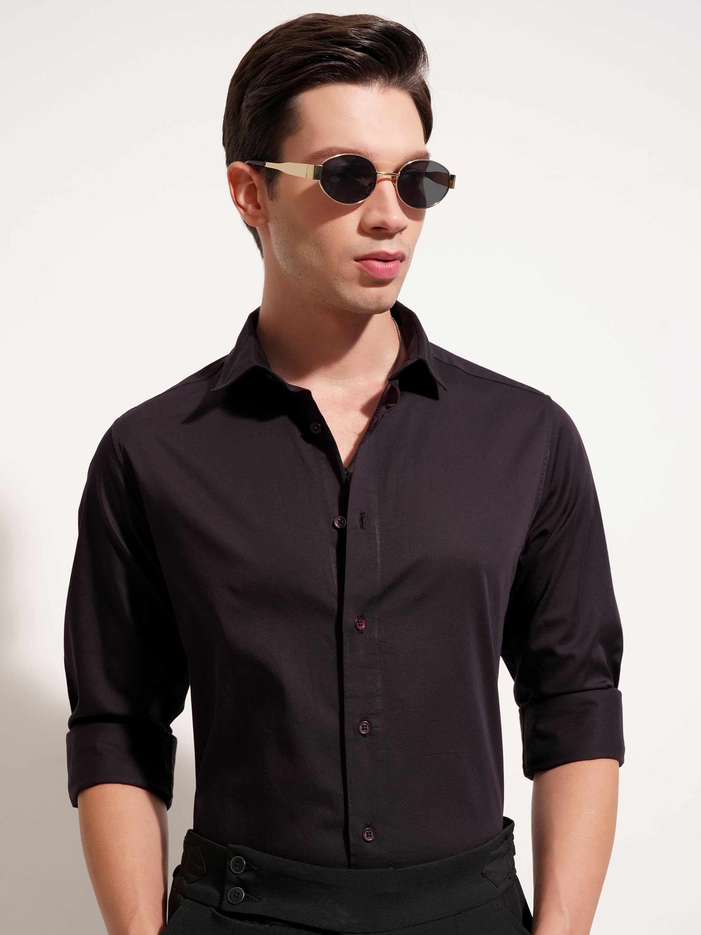Highlander Men Purple Solid Slim Fit Casual Shirt - Purple - Image 1