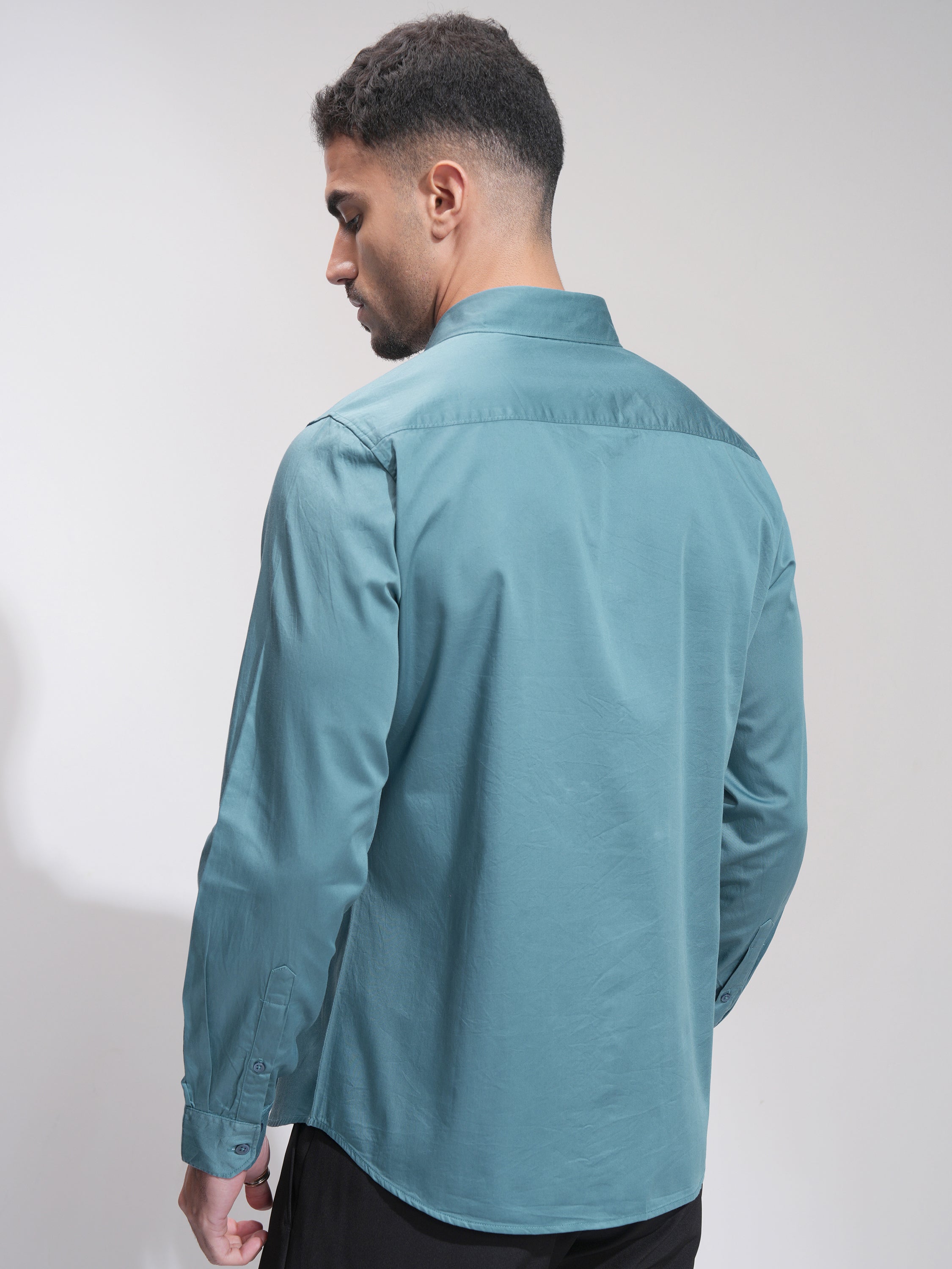 Highlander Men Teal Solid Slim Fit Casual Shirt - Teal - Image 3