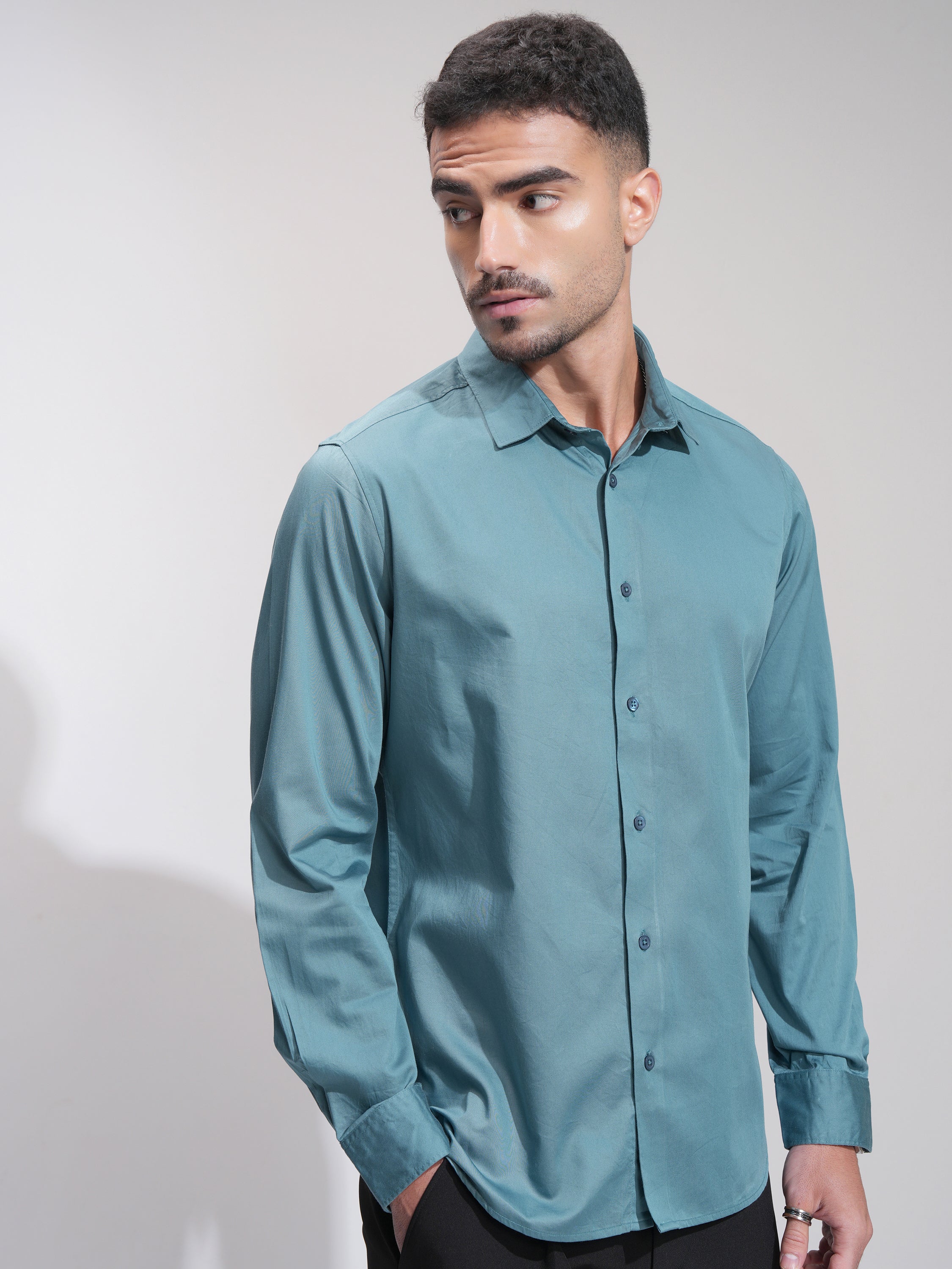 Highlander Men Teal Solid Slim Fit Casual Shirt - Teal - Image 6