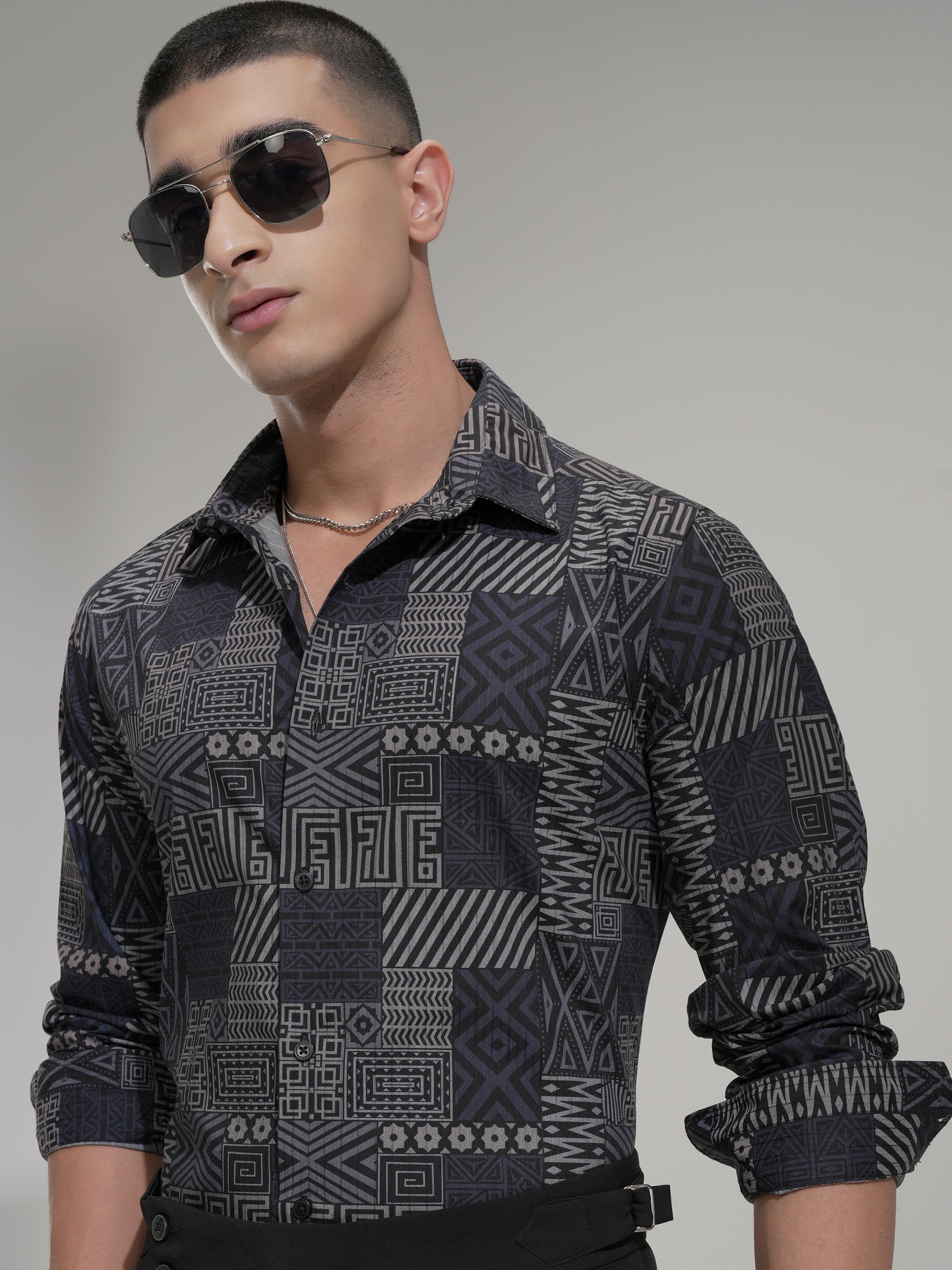 Highlander Men Black Printed Slim Fit Casual Shirt - Black - Image 1