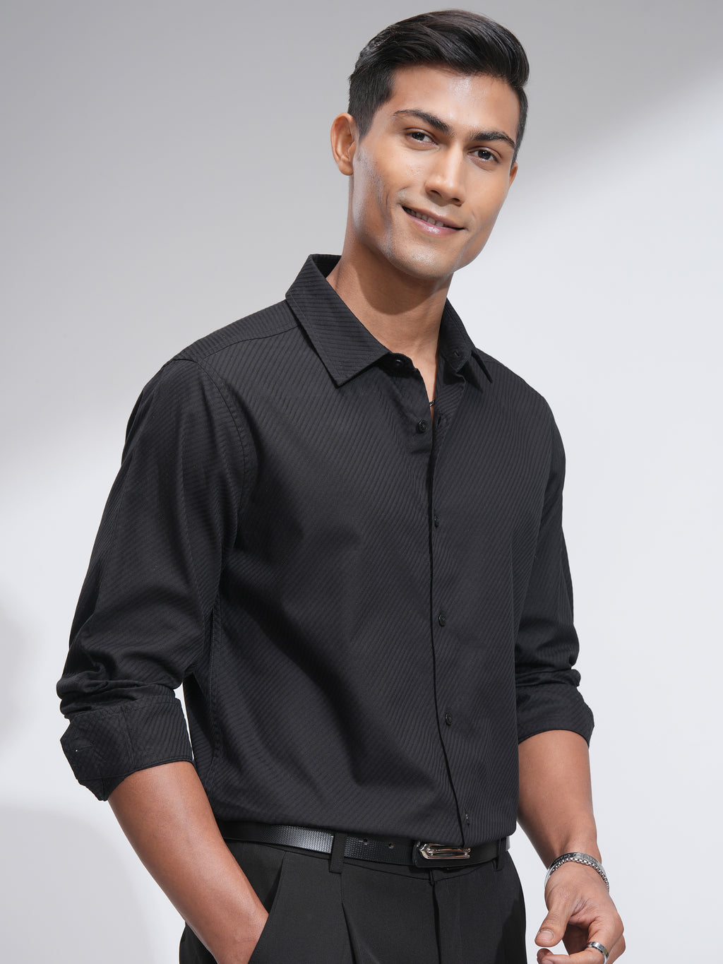 Highlander Men Black Textured Slim Fit Casual Shirt - Black - Image 6