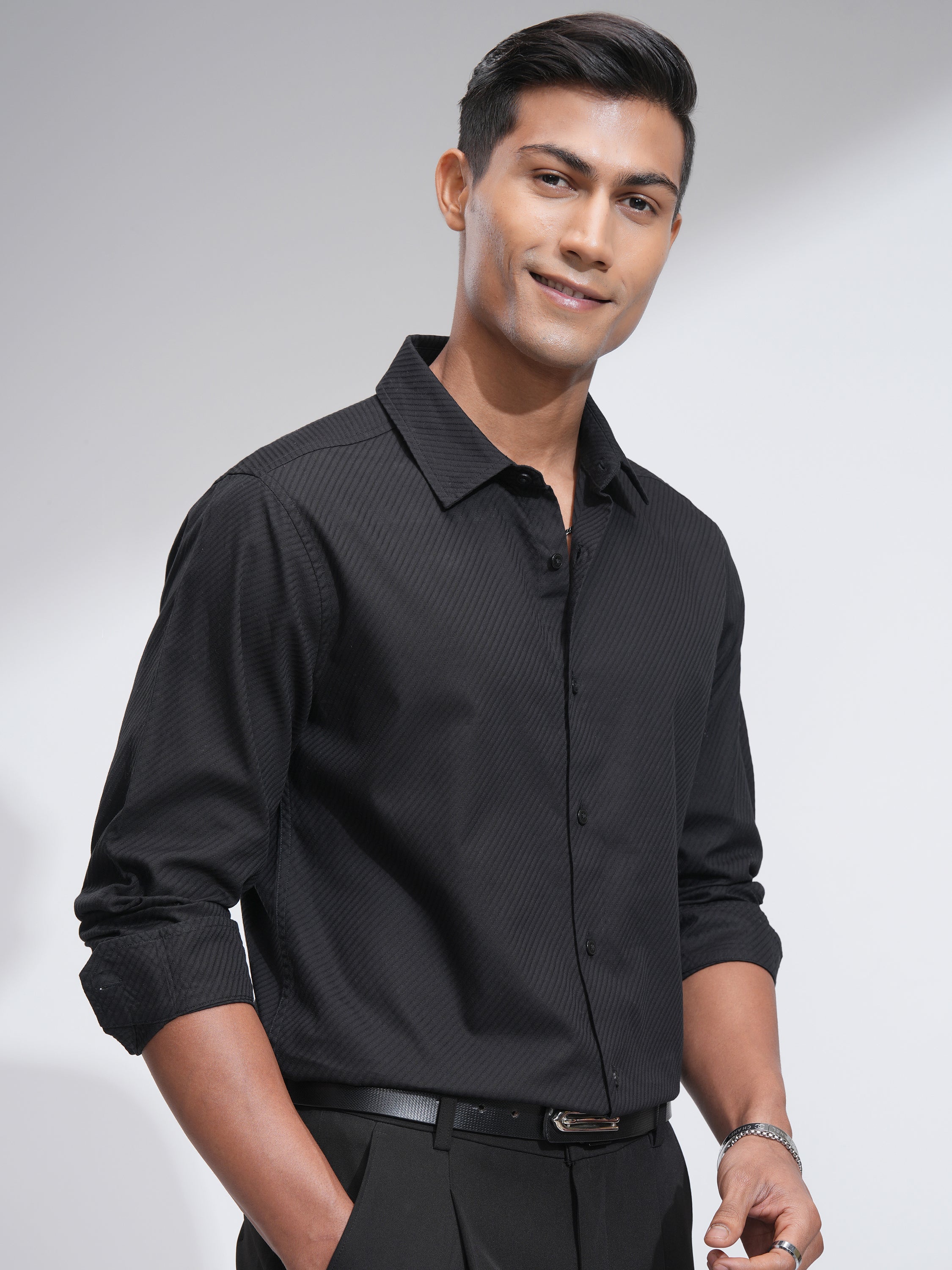 Highlander Men Black Textured Slim Fit Casual Shirt - Black - Image 6