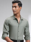 Highlander Men Green Textured Slim Fit Casual Shirt - Green - Image 1