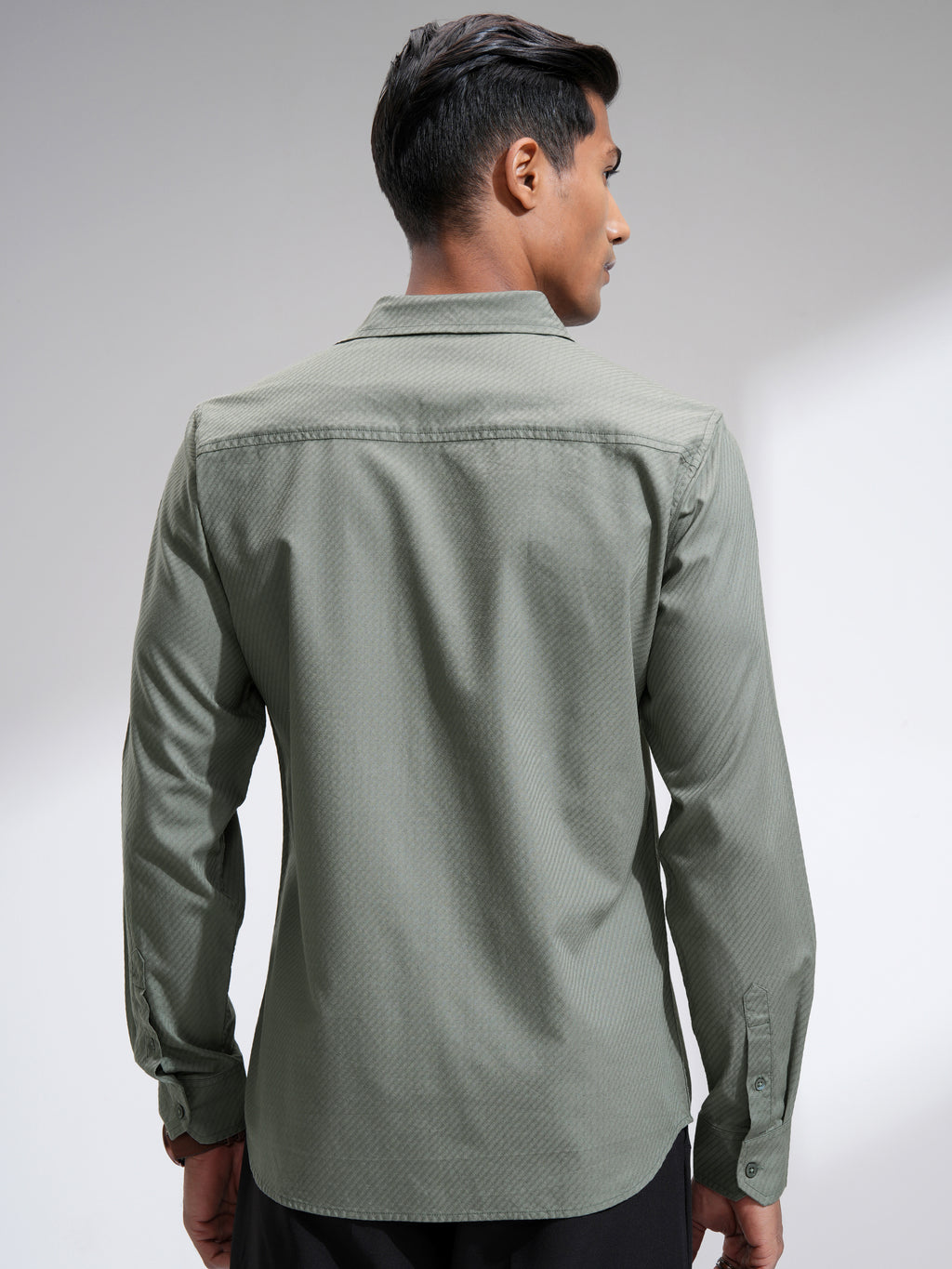 Highlander Men Green Textured Slim Fit Casual Shirt - Green - Image 3