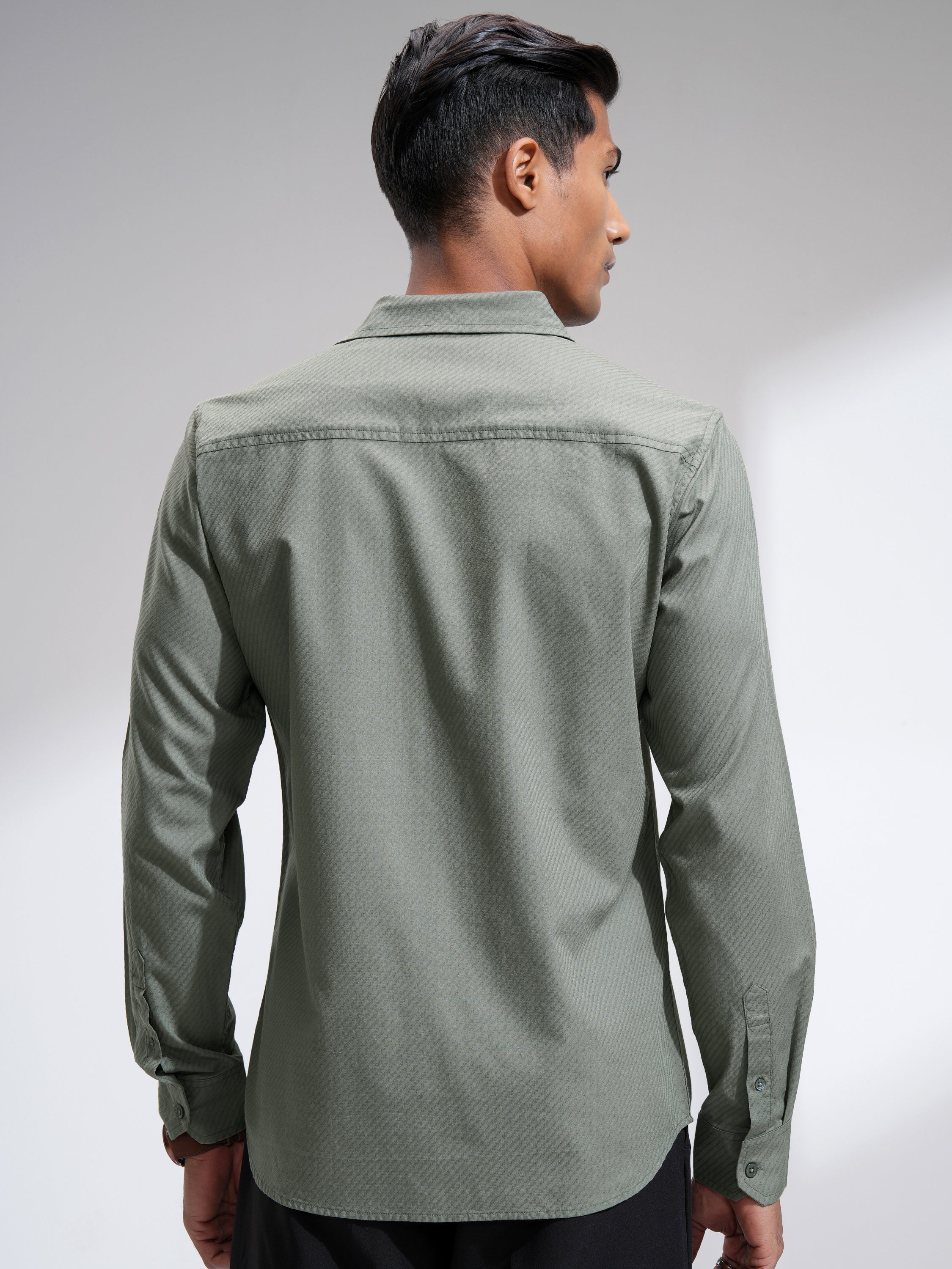 Highlander Men Green Textured Slim Fit Casual Shirt - Green - Image 3