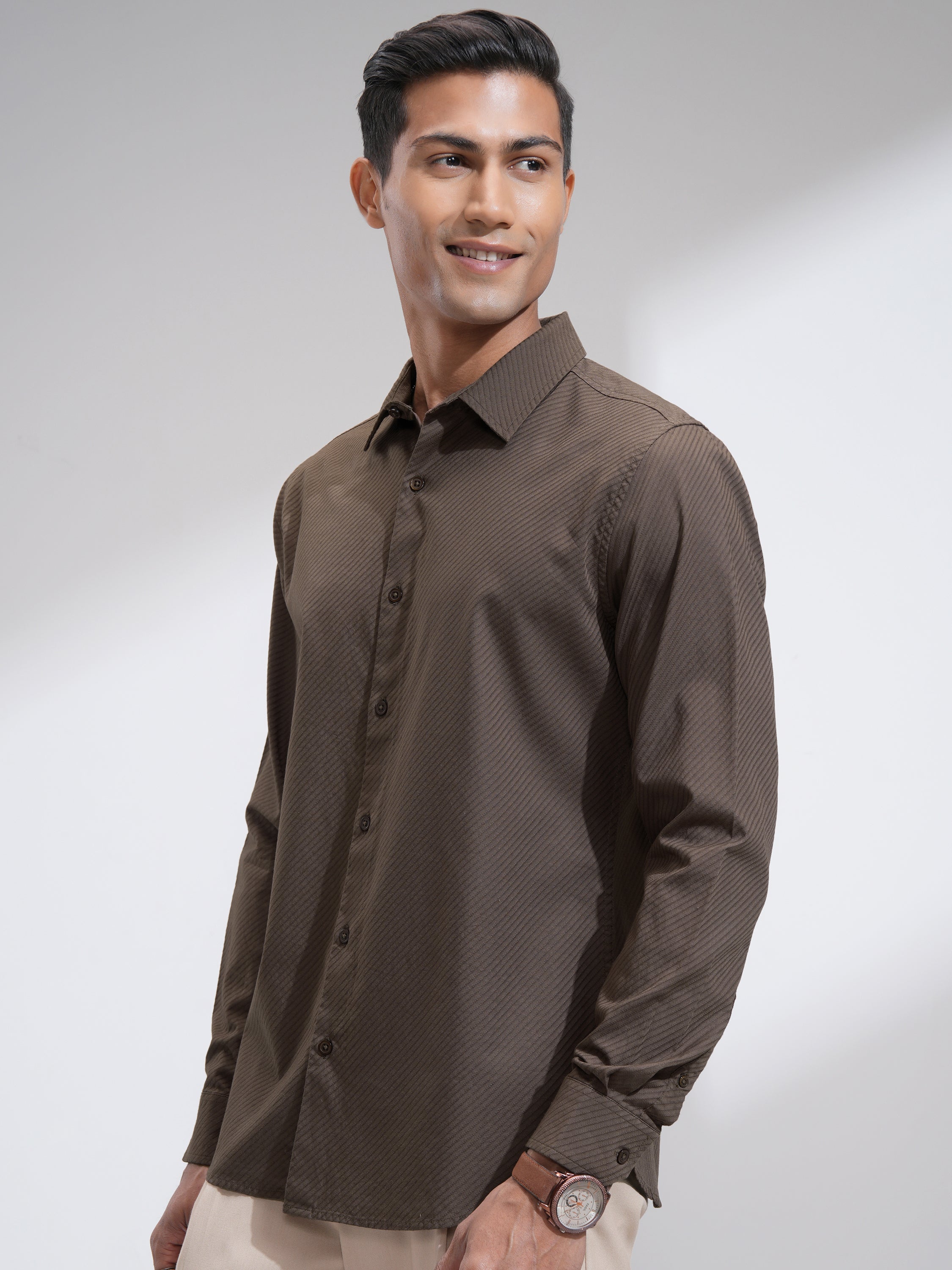 Highlander Men Khaki Textured Slim Fit Casual Shirt - Khaki - Image 4