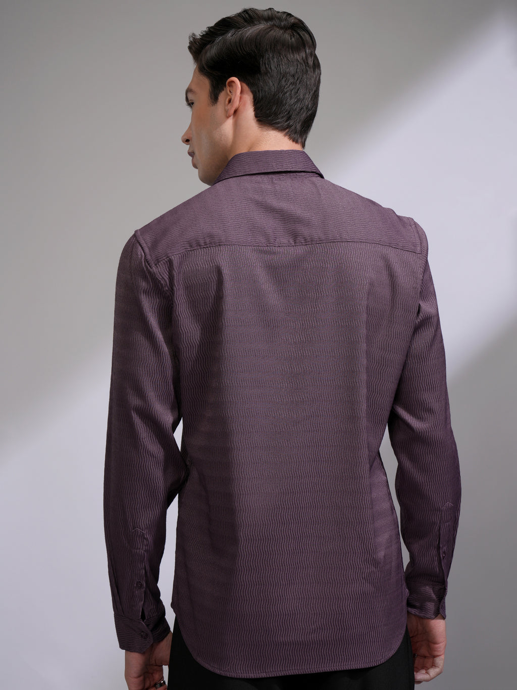 Highlander Men Purple Self Design Slim Fit Casual Shirt - Purple - Image 3