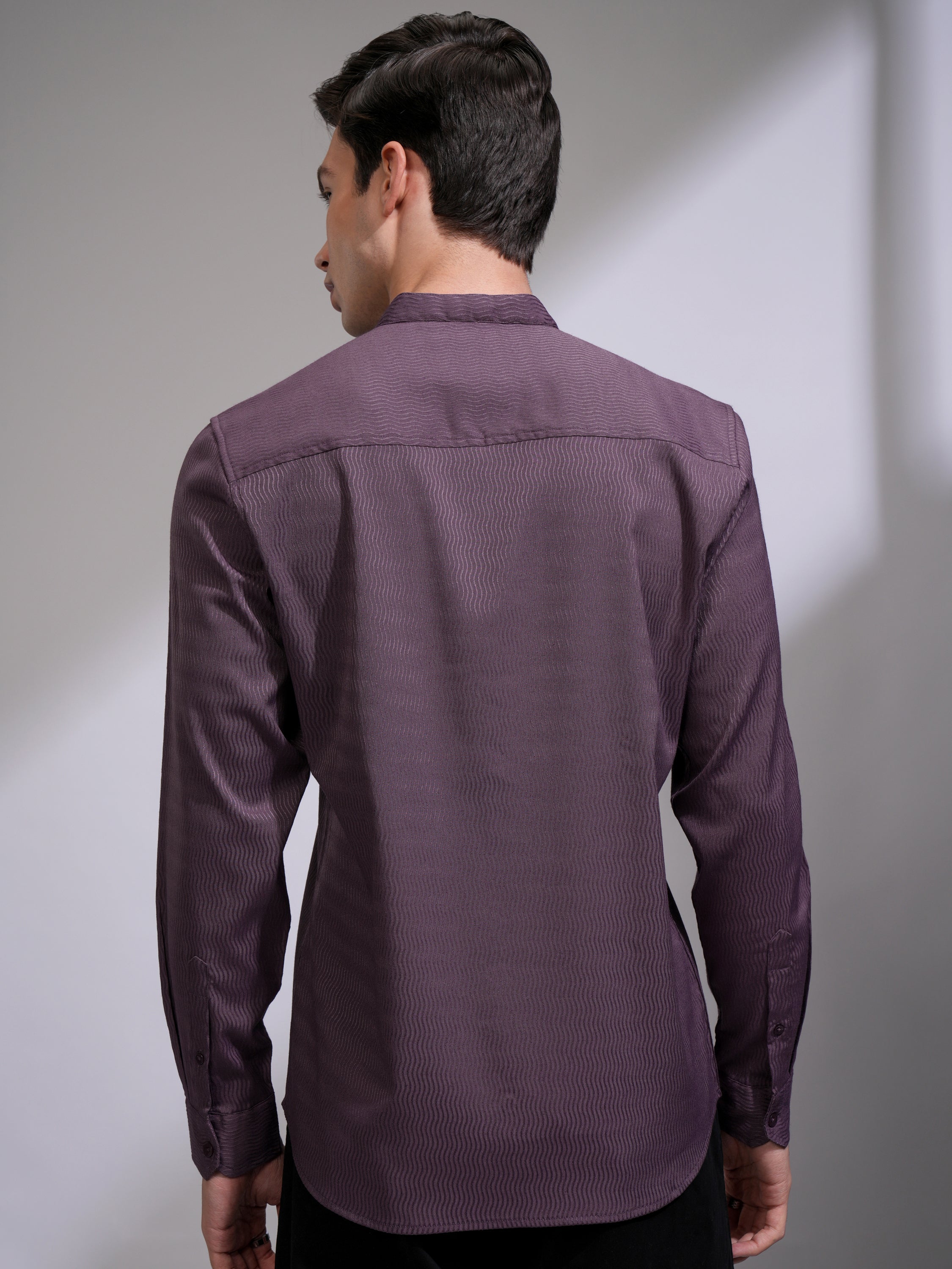 Highlander Men Purple Self Design Slim Fit Casual Shirt - Purple - Image 3