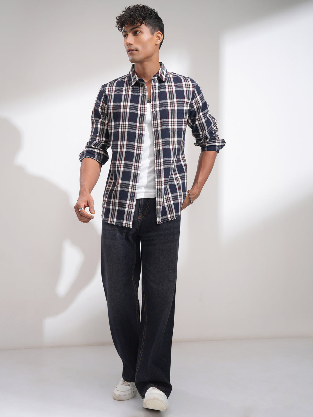 Highlander Men Navy Blue Checked Slim Fit Casual Shirt - Navy Blue - Image 2
